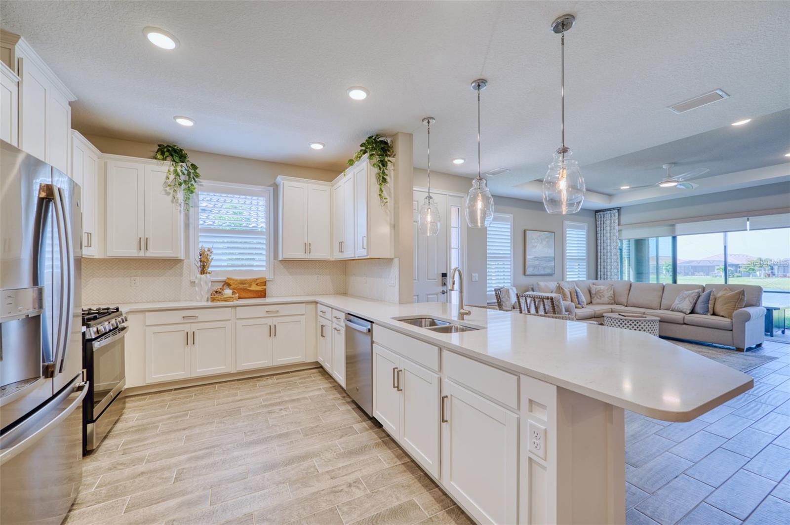 3044 FORMIA CT, BRADENTON, FL, 34211