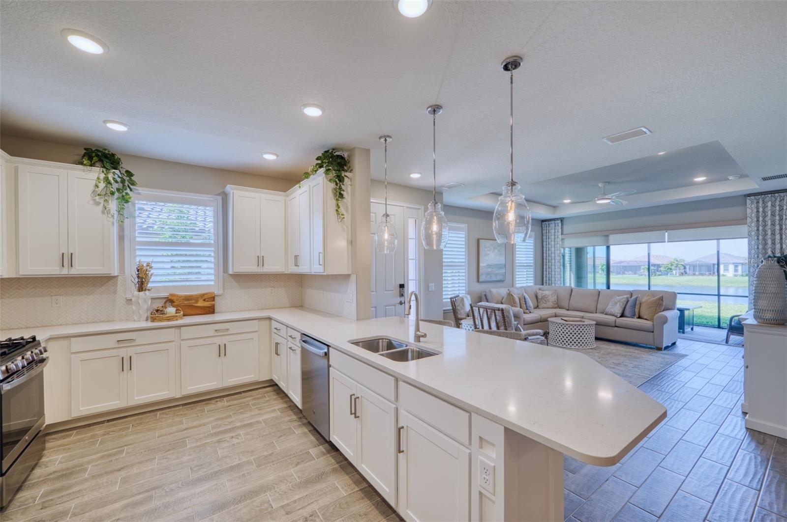 3044 FORMIA CT, BRADENTON, FL, 34211