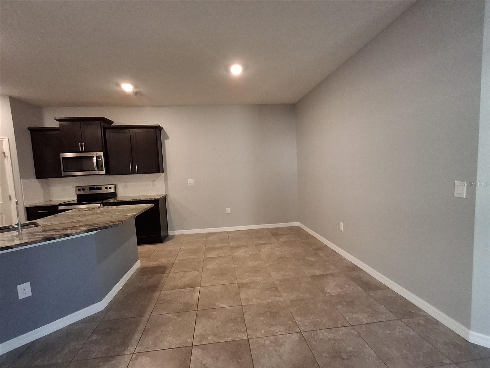 7891 STONEBROOK CIR, WESLEY CHAPEL, FL, 33545