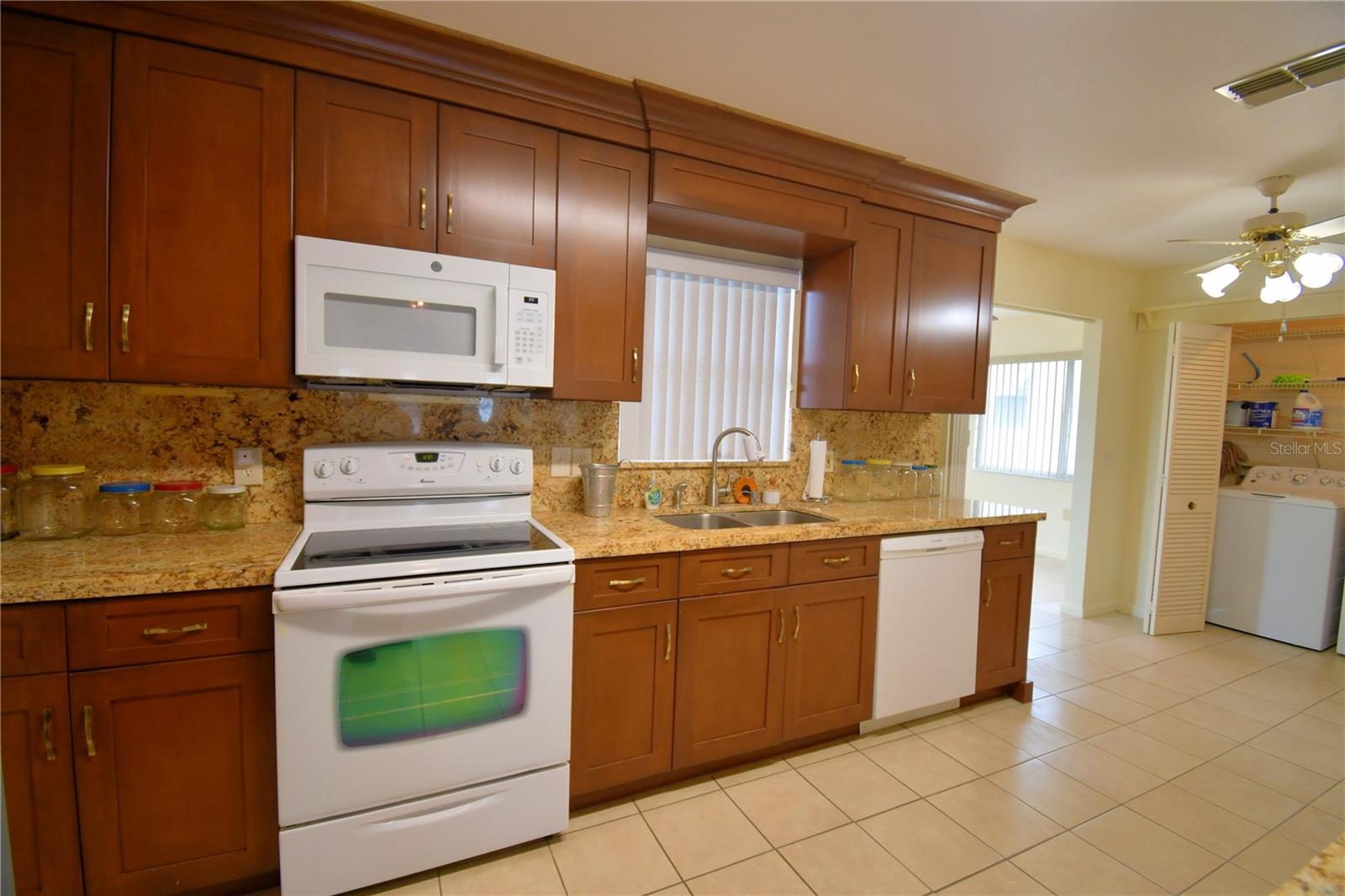 1690 COLONNADES CIR N, LAKELAND, FL, 33811