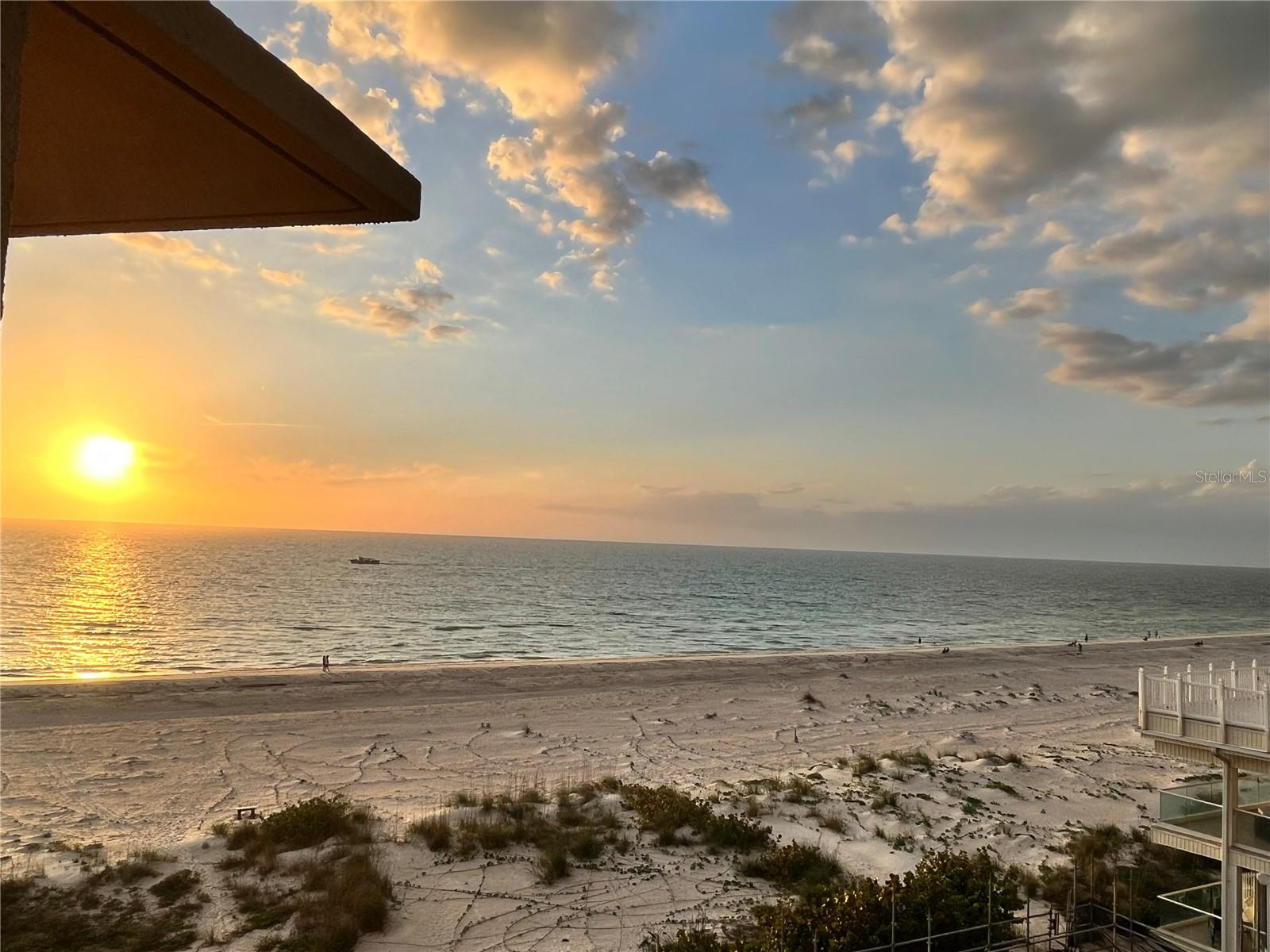 880 MANDALAY AVE #N414, CLEARWATER BEACH, FL, 33767