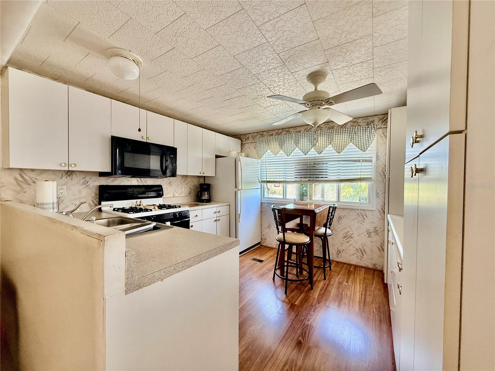 651 54TH LN S #14, GULFPORT, FL, 33707