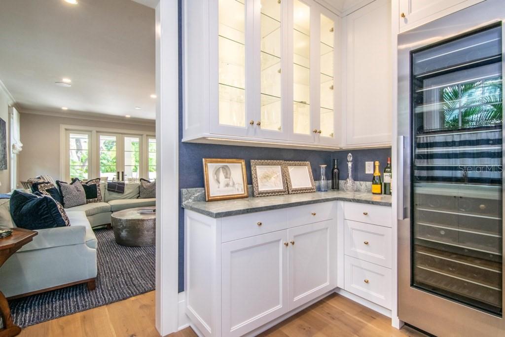 TB8489135 Property Photo