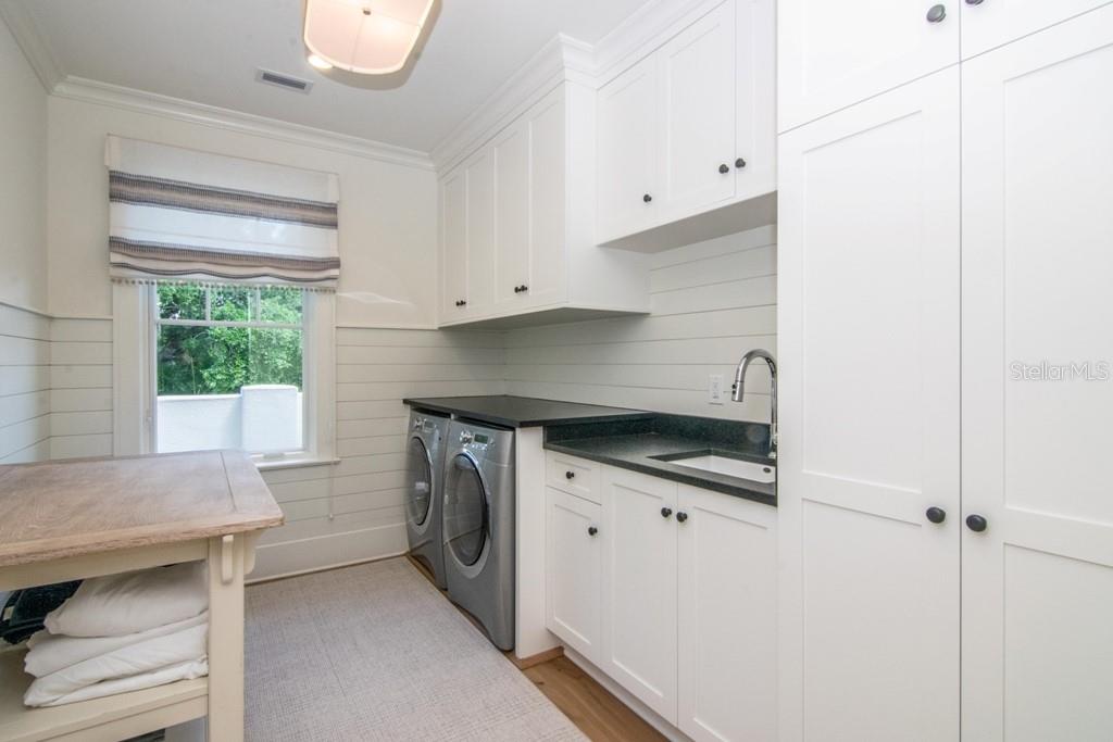 TB8489135 Property Photo