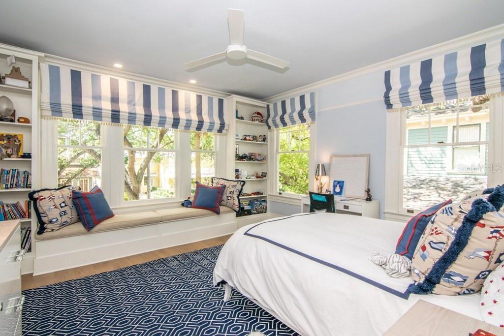 TB8489135 Property Photo