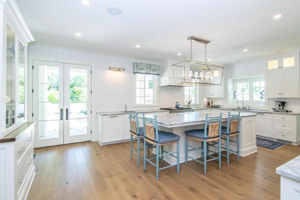 TB8489135 Property Photo