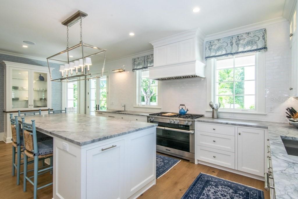 TB8489135 Property Photo