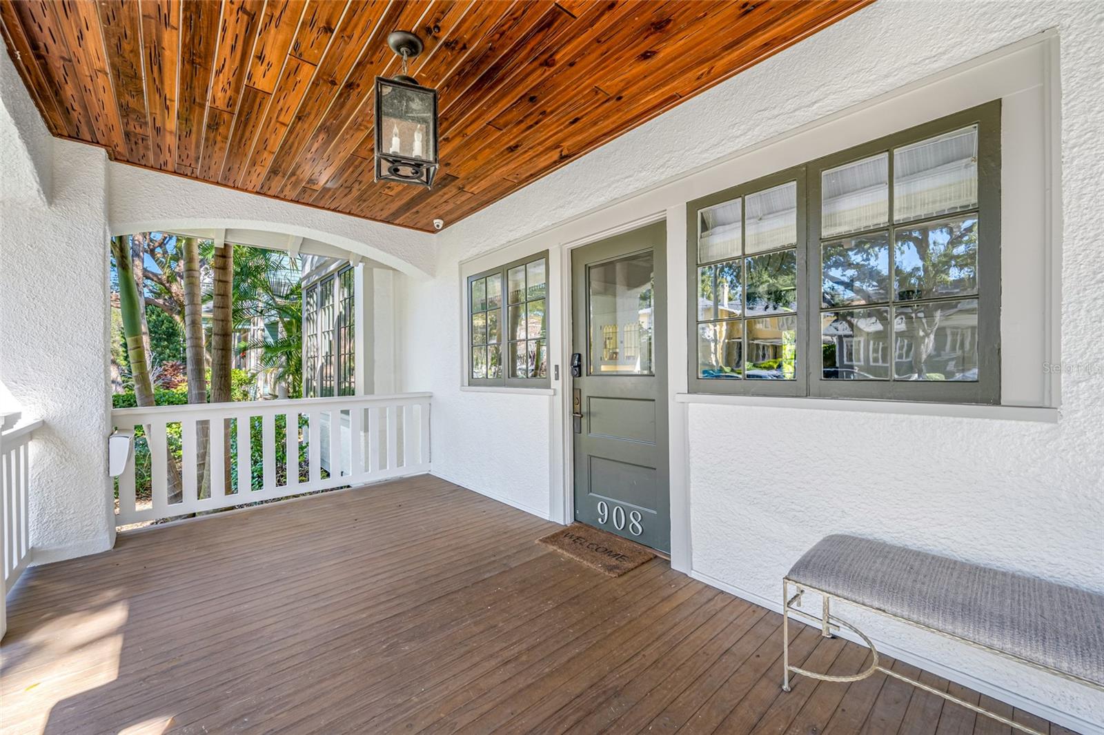 TB8489135 Property Photo