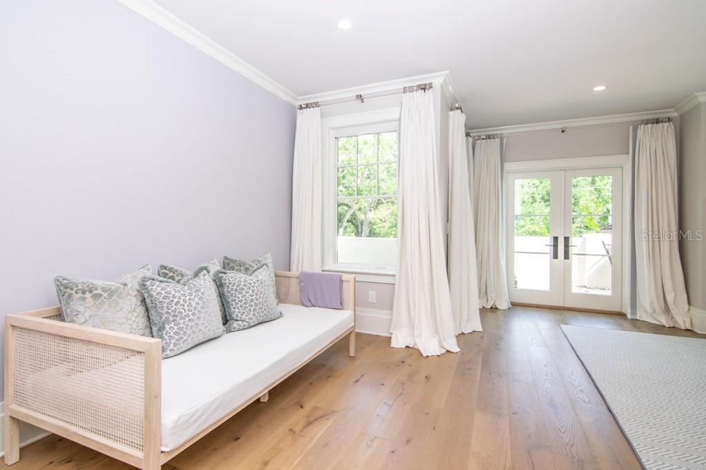 TB8489135 Property Photo