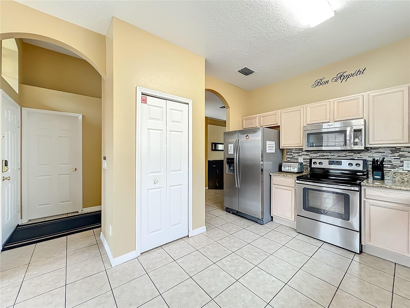 520 ORISTA DR, DAVENPORT, FL, 33897