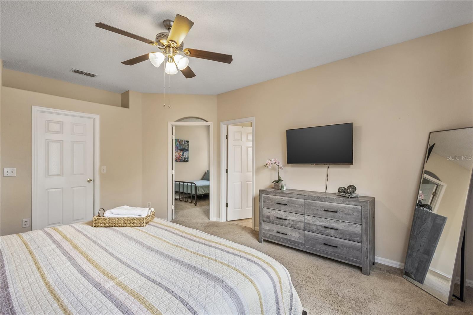 422 GRAYSTONE BLVD, DAVENPORT, FL, 33837