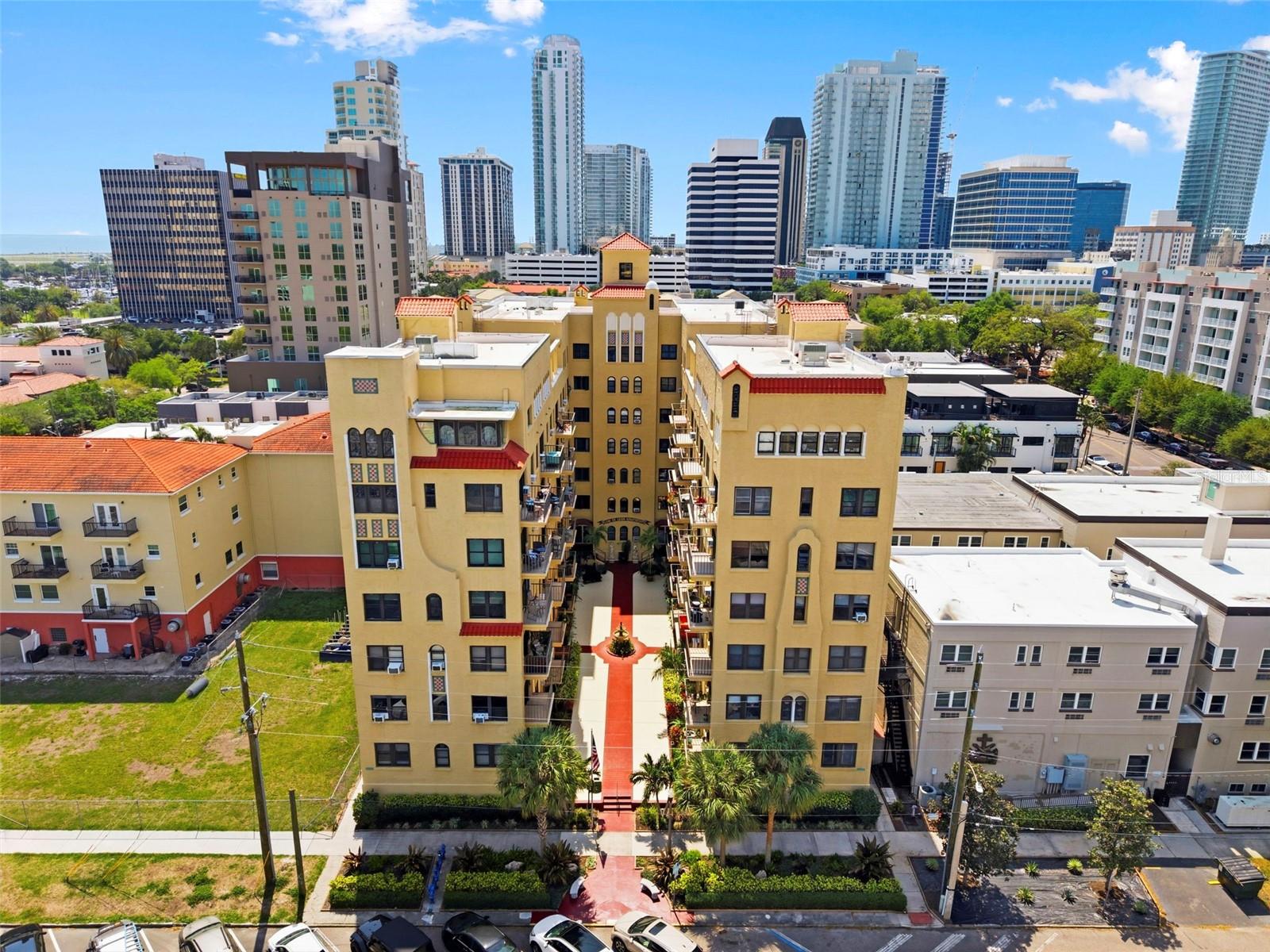 130 4TH AVE N #106, ST PETERSBURG, FL, 33701