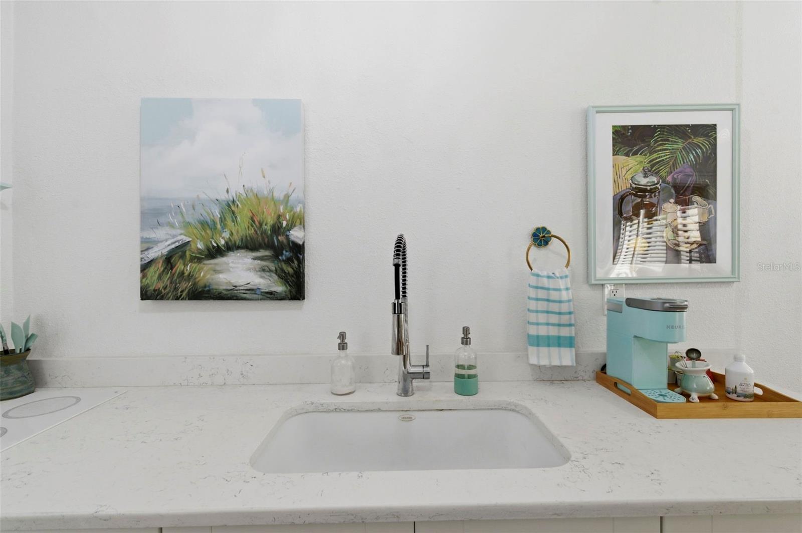 130 4TH AVE N #106, ST PETERSBURG, FL, 33701