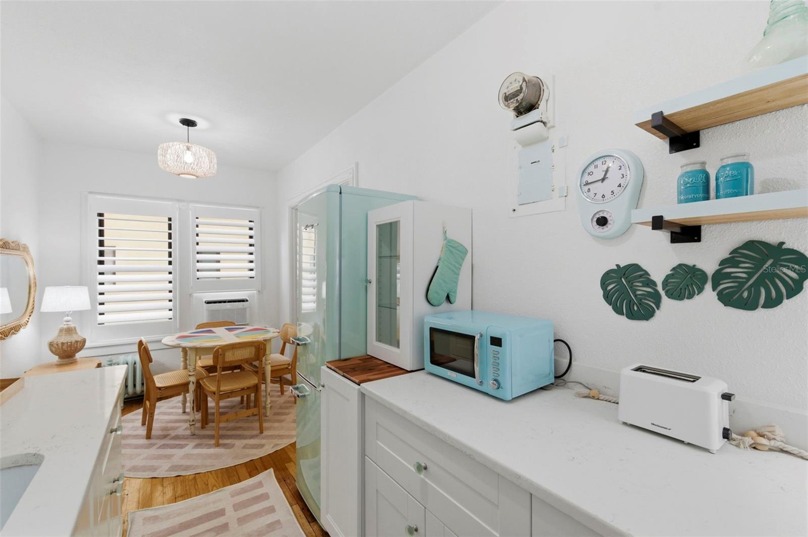 130 4TH AVE N #106, ST PETERSBURG, FL, 33701