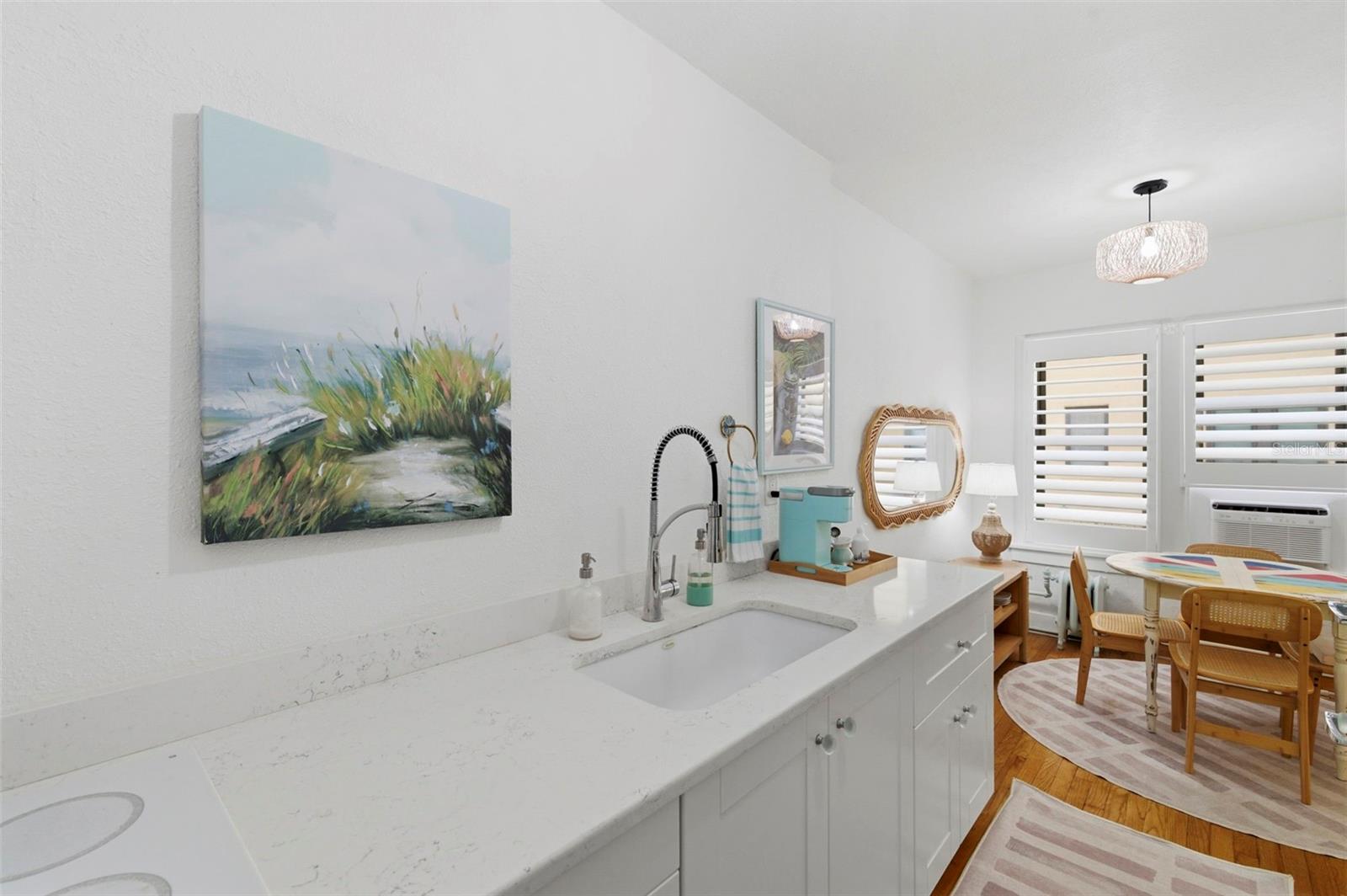 130 4TH AVE N #106, ST PETERSBURG, FL, 33701