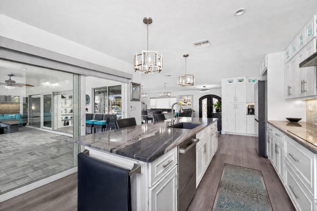 391 VIA ESPLANADE, PUNTA GORDA, FL, 33950