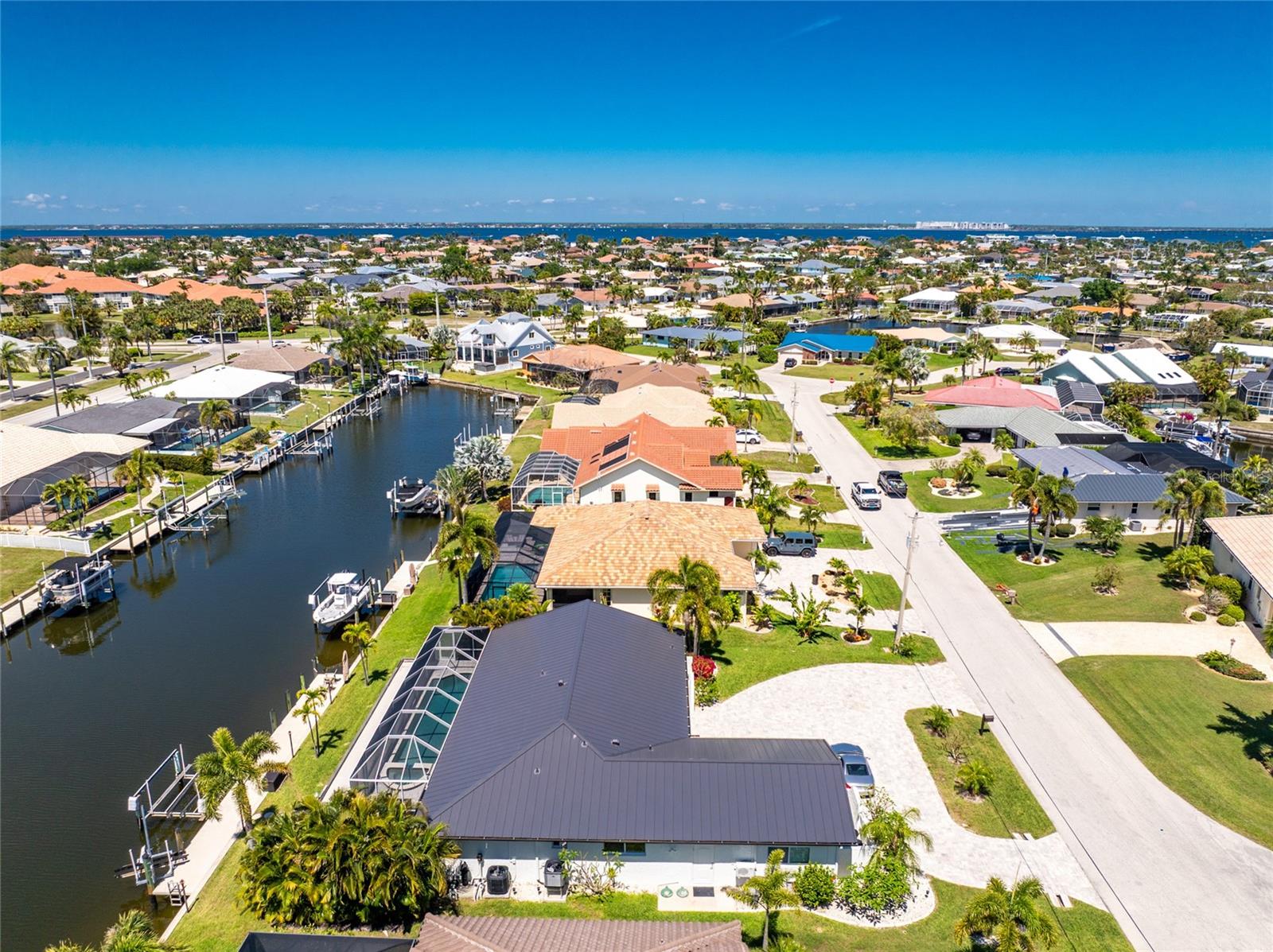 391 VIA ESPLANADE, PUNTA GORDA, FL, 33950