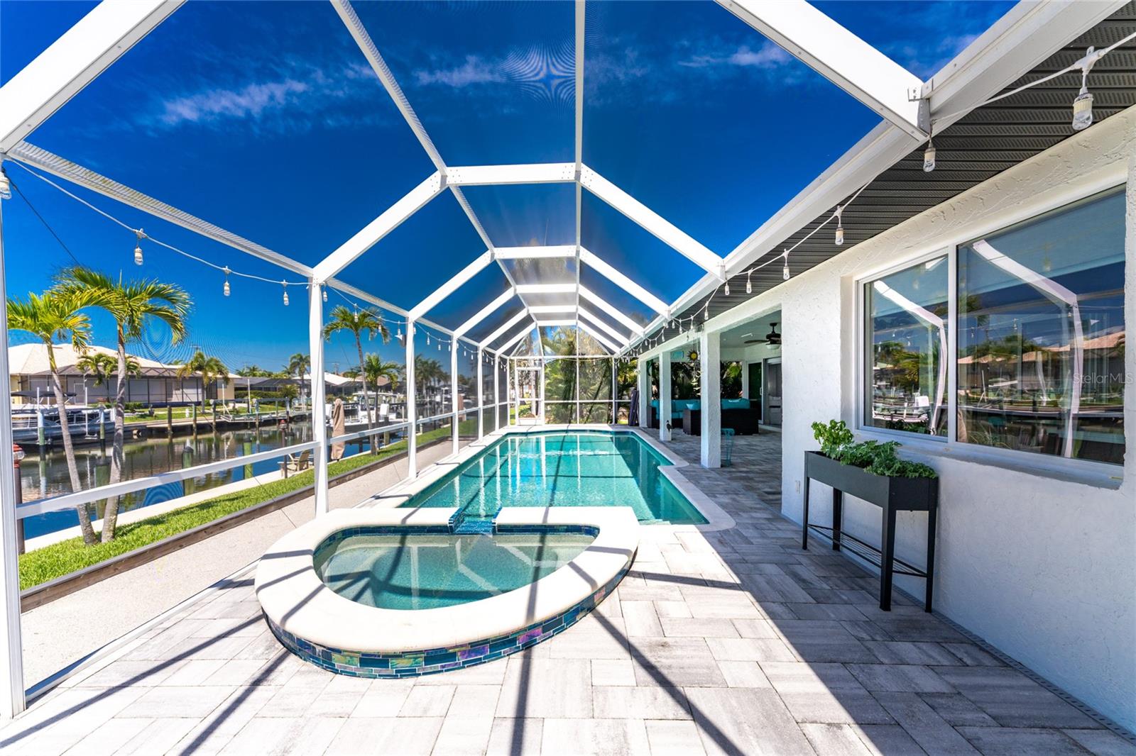 391 VIA ESPLANADE, PUNTA GORDA, FL, 33950