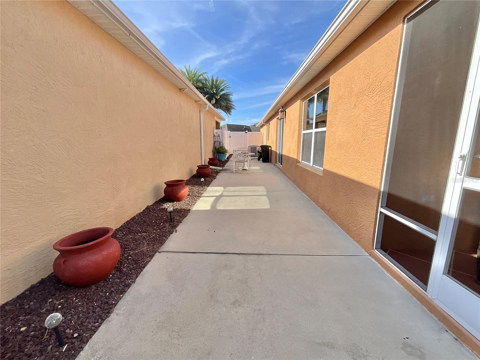 437 JARQUIN WAY, THE VILLAGES, FL, 32162