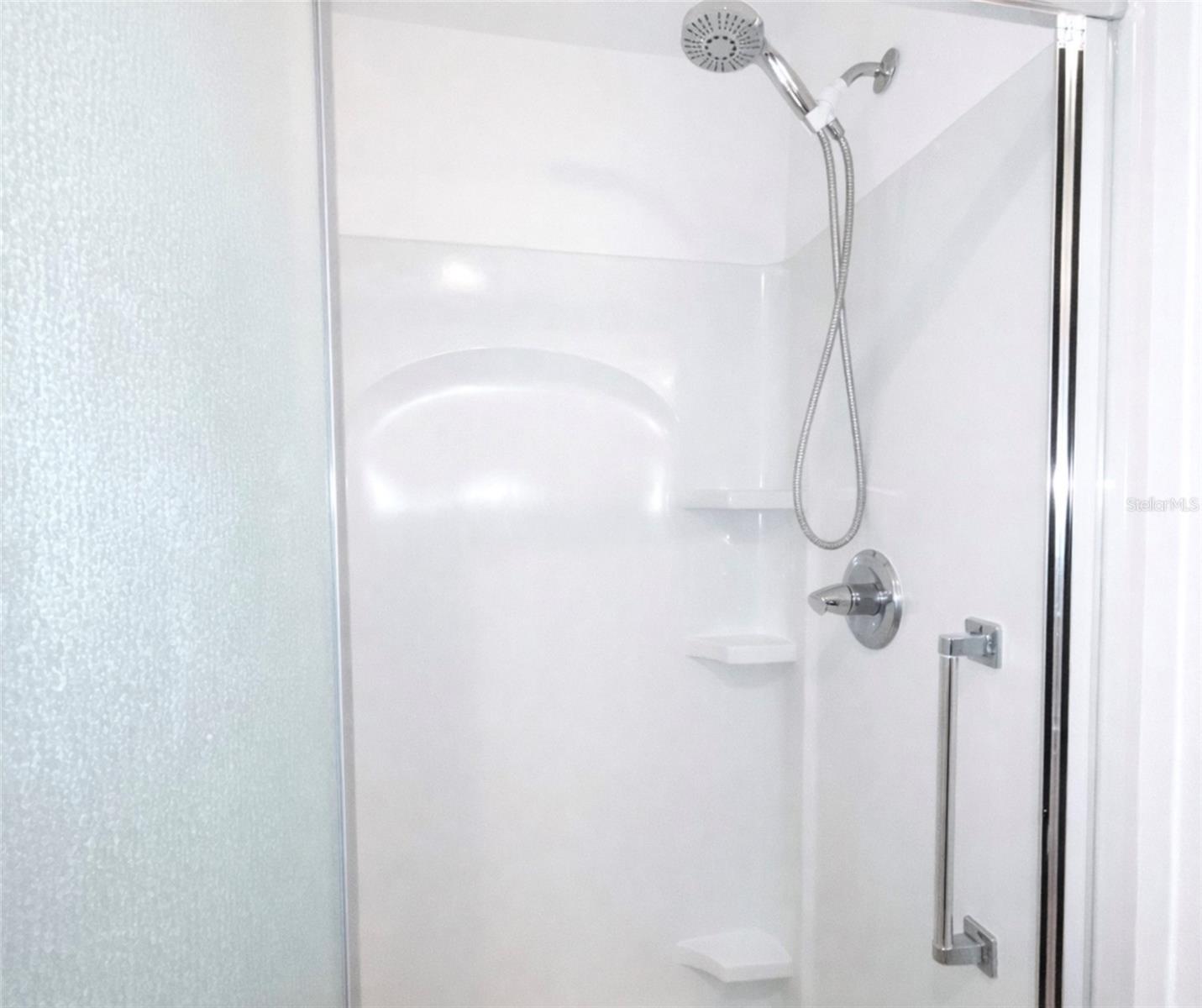 437 JARQUIN WAY, THE VILLAGES, FL, 32162