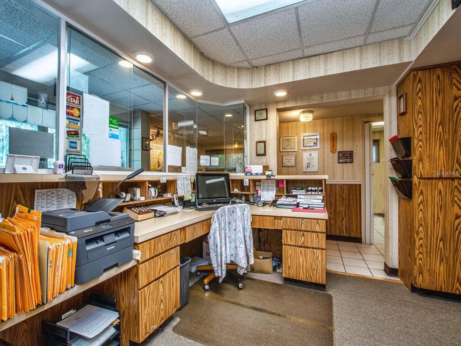 404 PERKINS ST, LEESBURG, FL, 34748