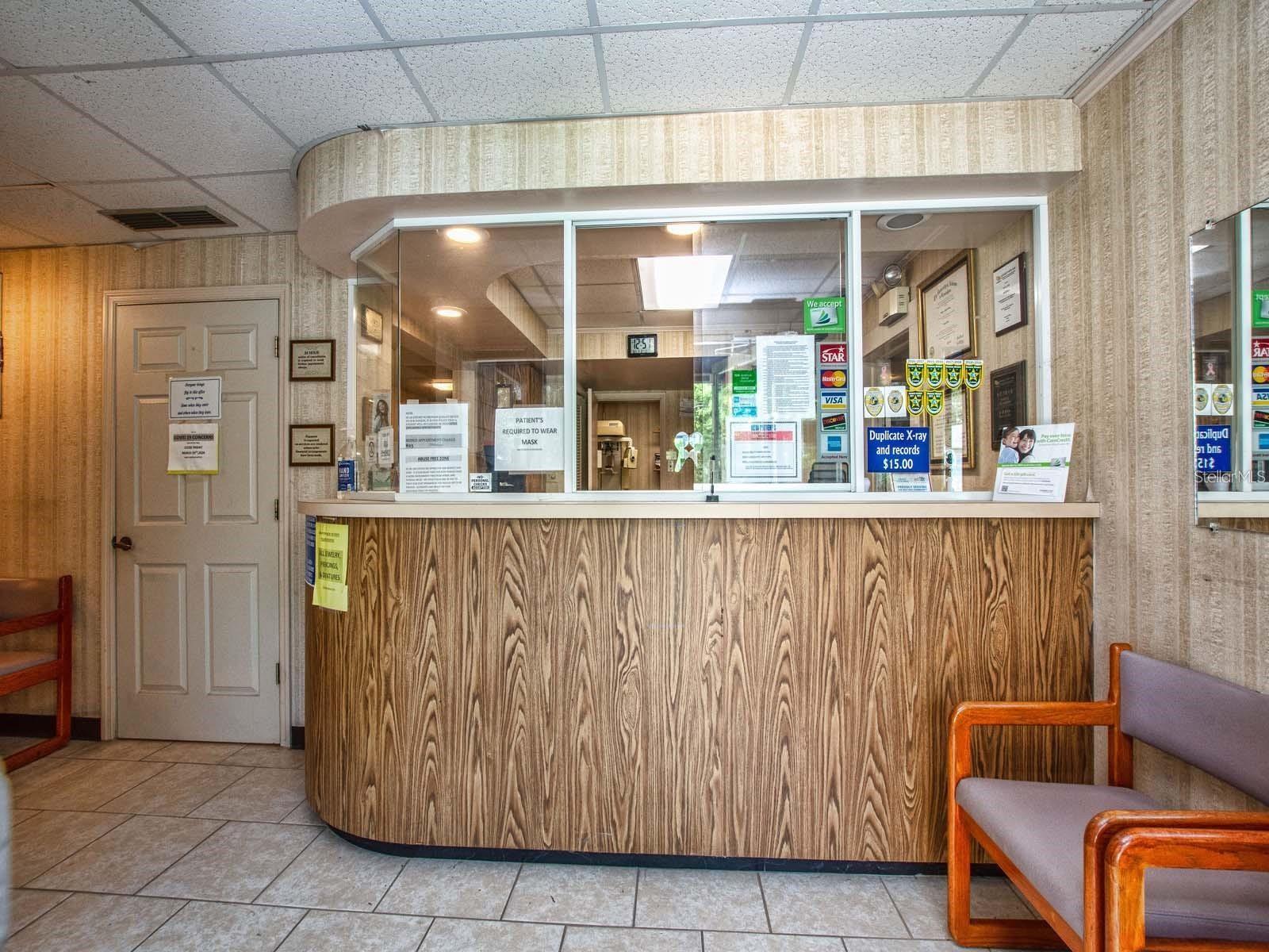404 PERKINS ST, LEESBURG, FL, 34748