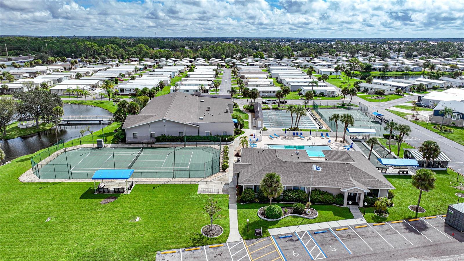 212 MARTINIQUE RD, NORTH PORT, FL, 34287