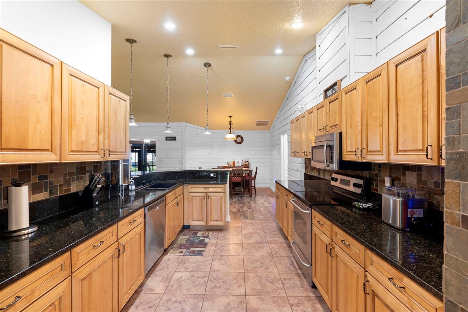2026 LEWIS RD, LEESBURG, FL, 34748