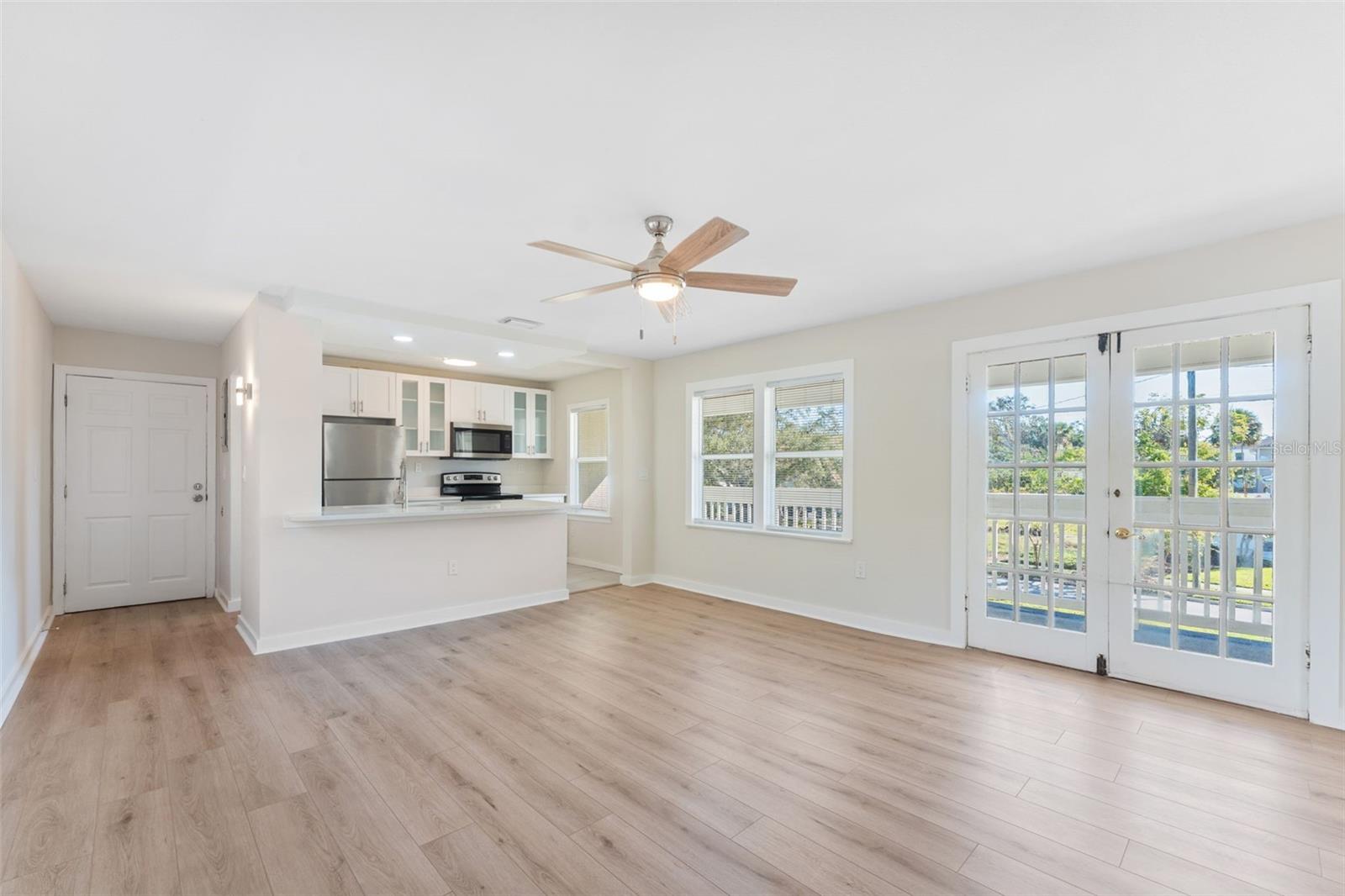 221 S HALE AVE, TAMPA, FL, 33609