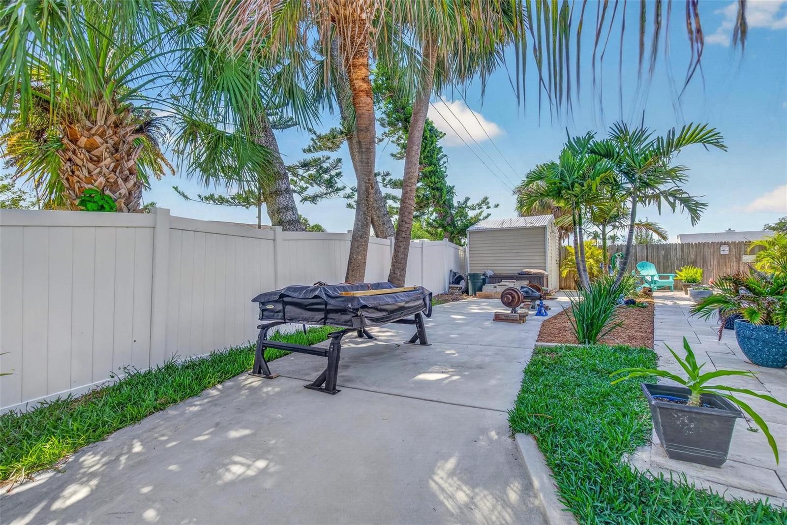 5900 BAYOU GRANDE BLVD NE, ST PETERSBURG, FL, 33703