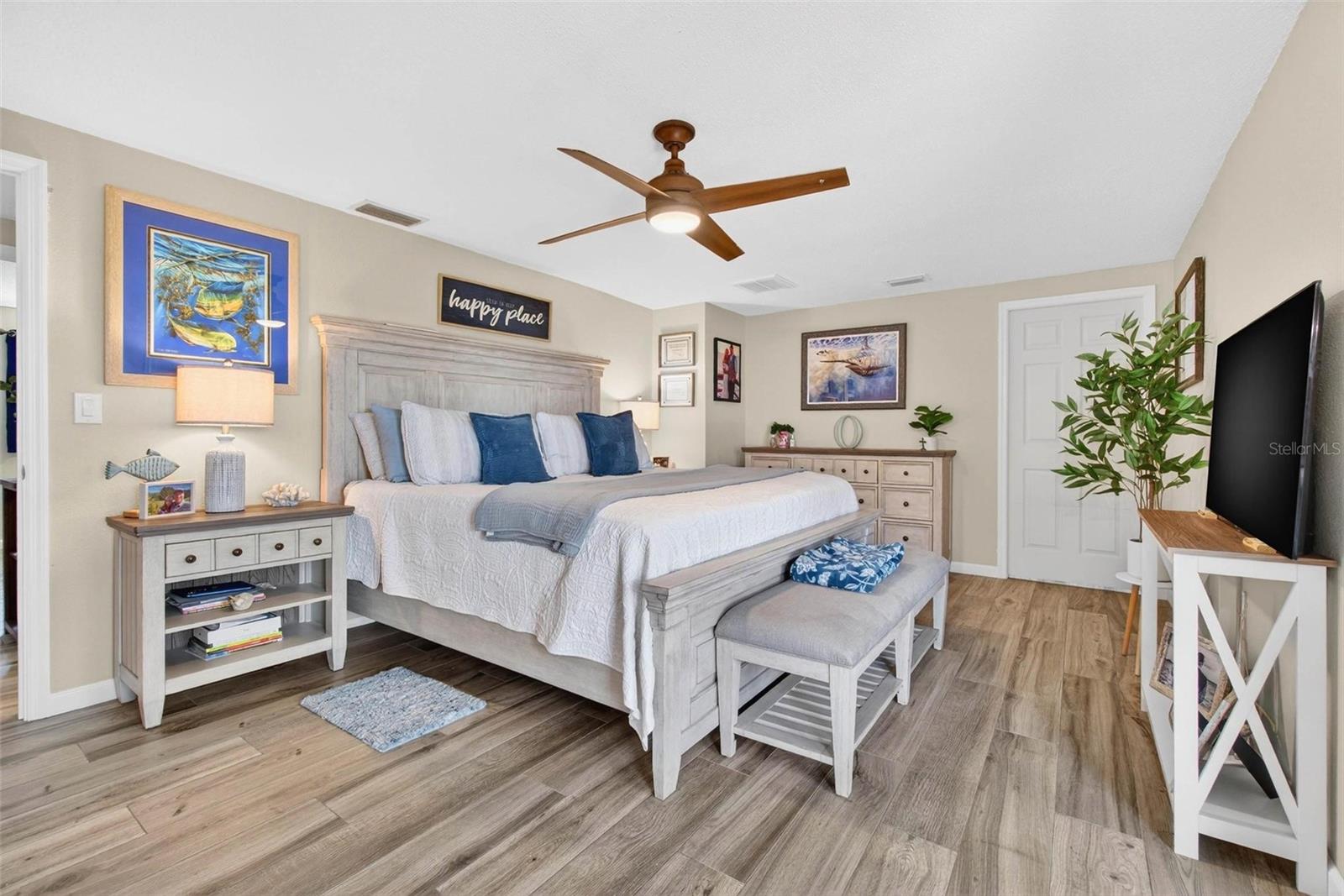 5900 BAYOU GRANDE BLVD NE, ST PETERSBURG, FL, 33703