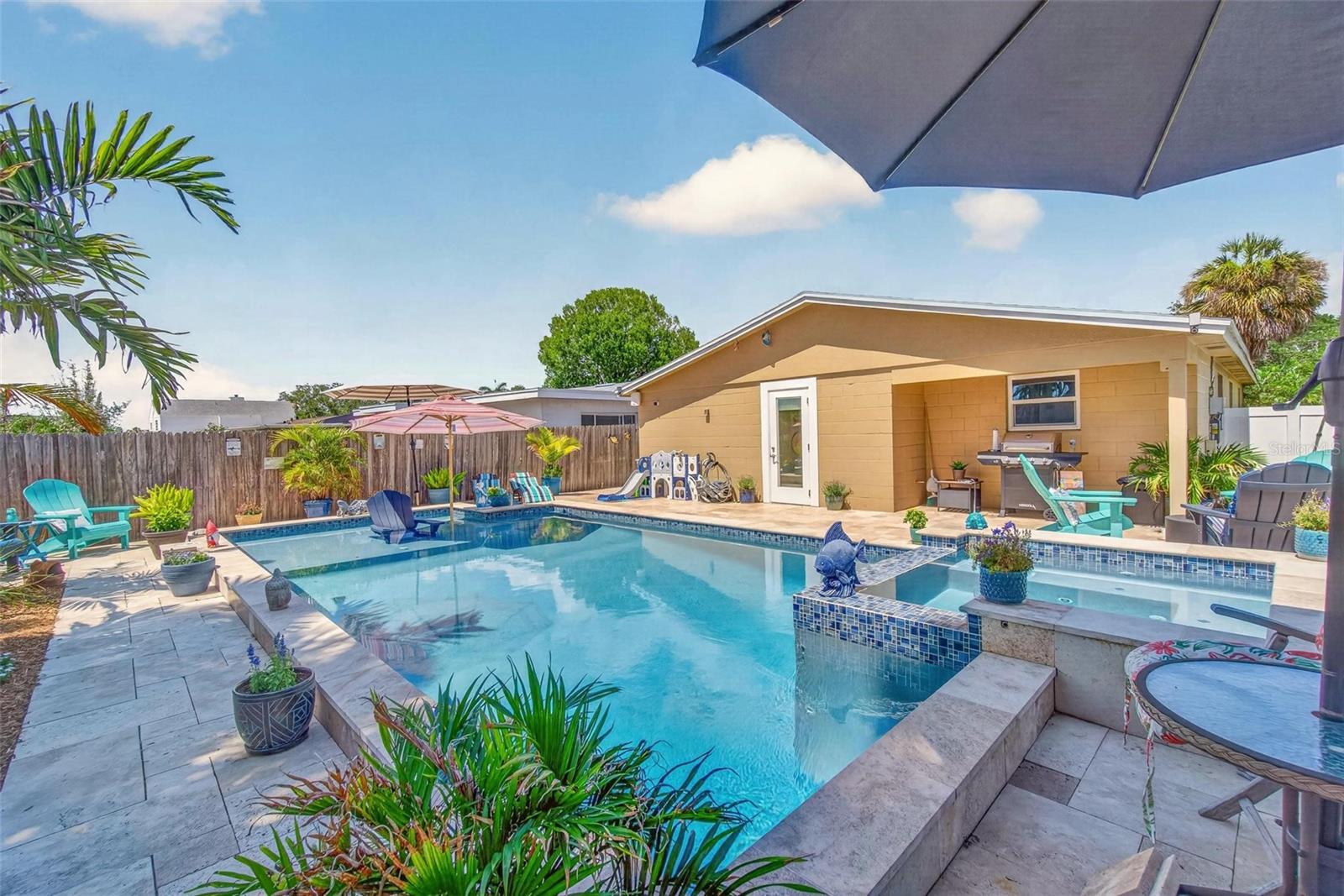 5900 BAYOU GRANDE BLVD NE, ST PETERSBURG, FL, 33703