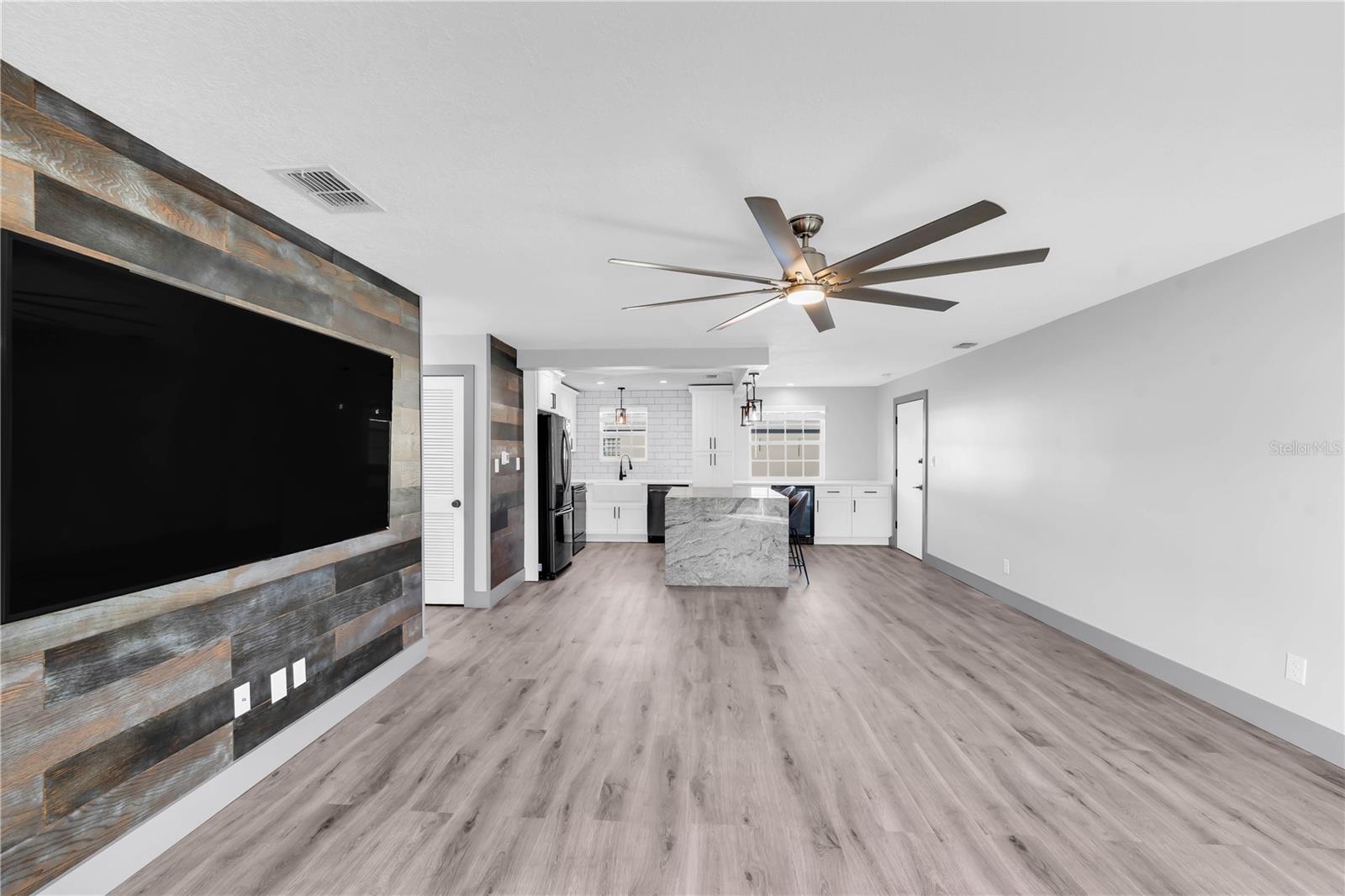 1500 GAY RD #8D, WINTER PARK, FL, 32789