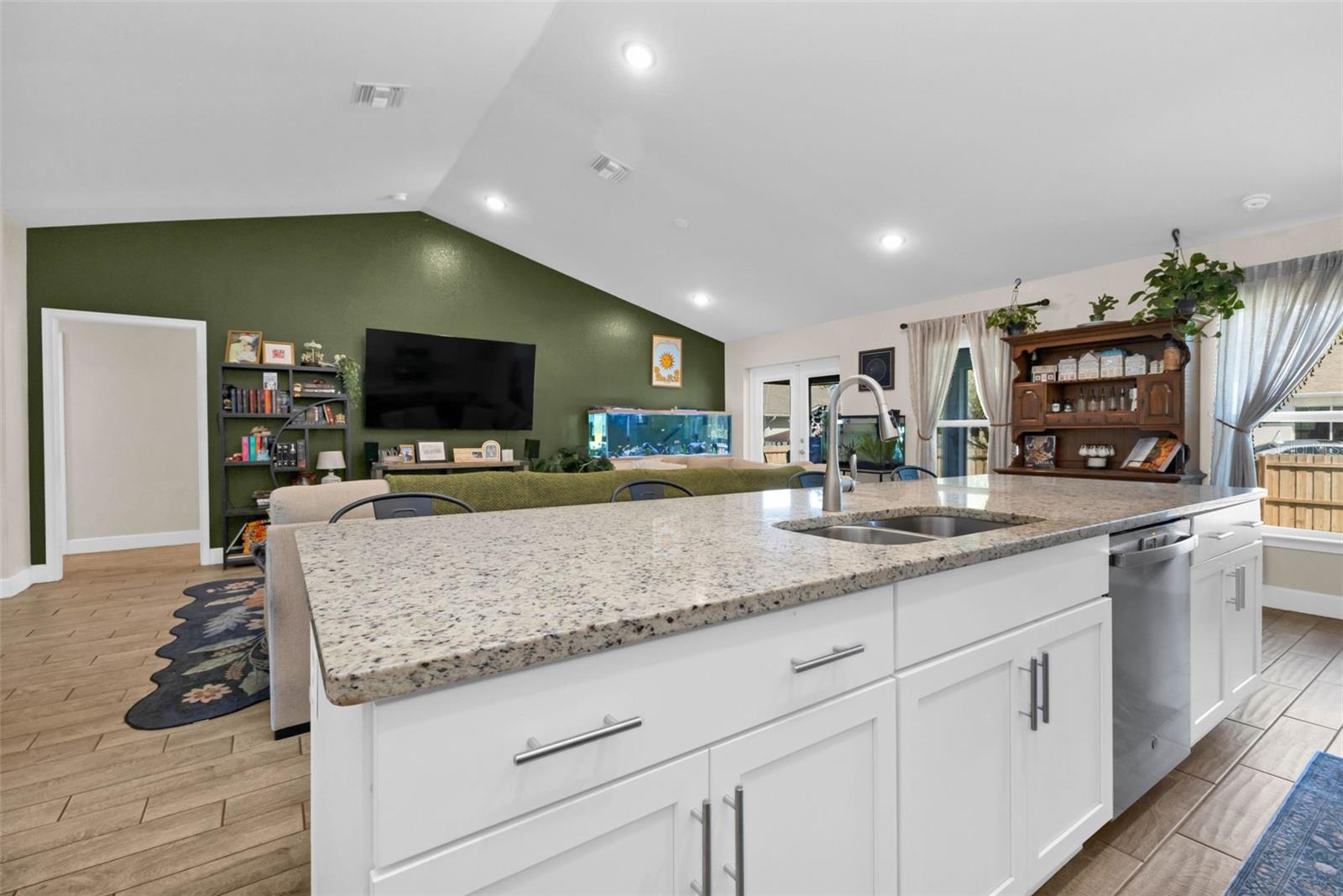 23362 FERNDALE AVE, PUNTA GORDA, FL, 33980