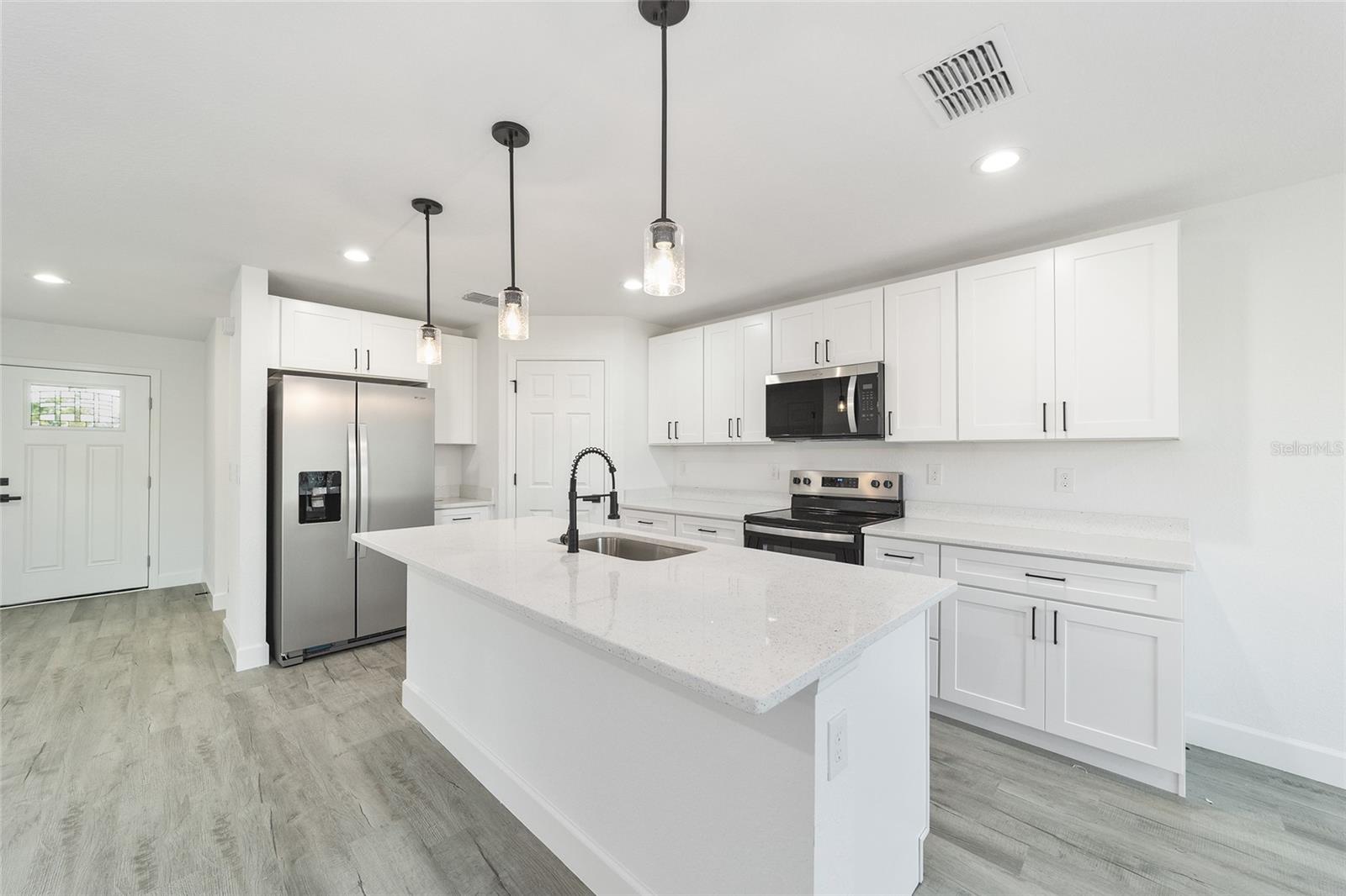 191 JUNIPER LOOP CIR, OCALA, FL, 34480