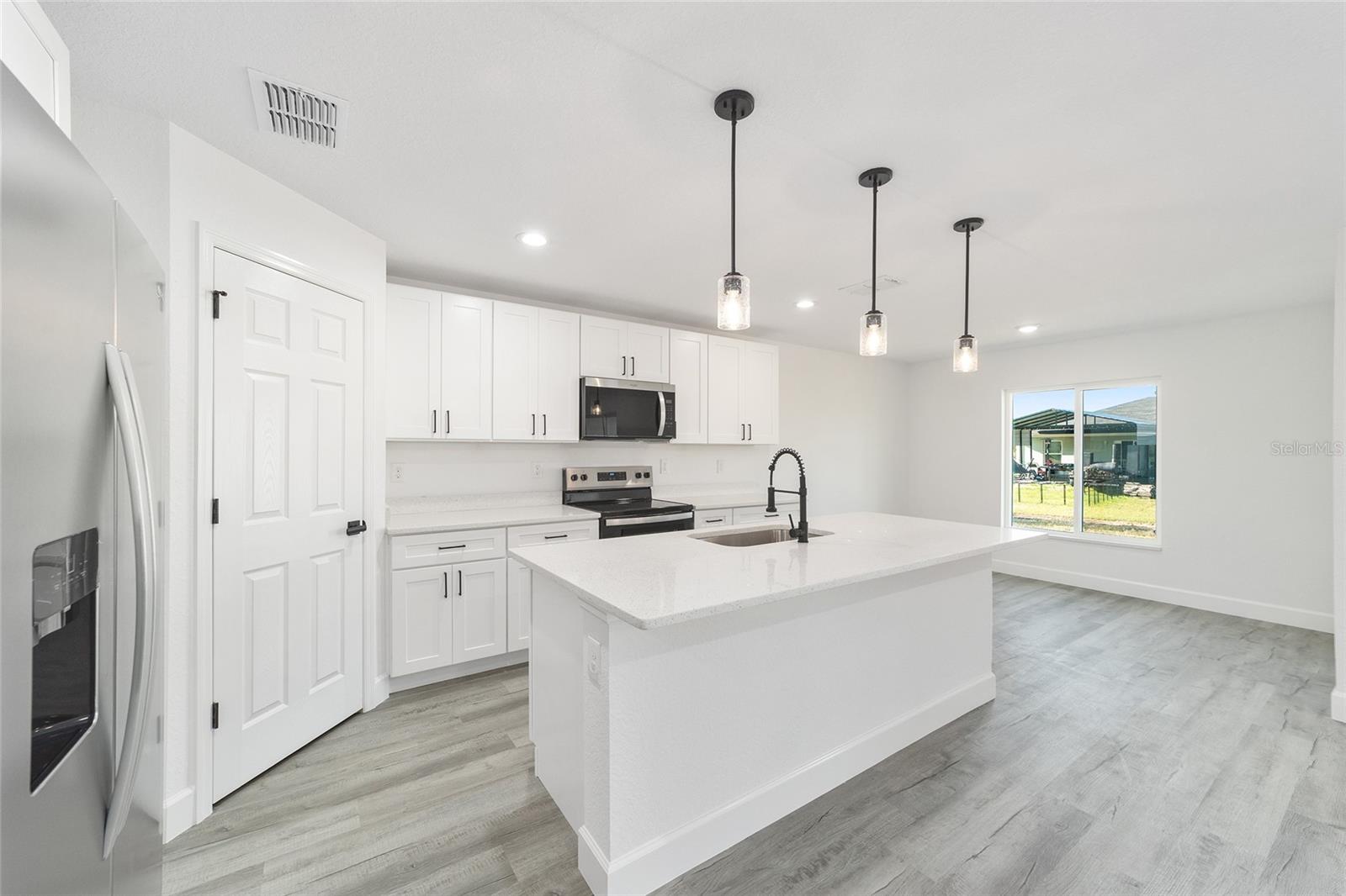 191 JUNIPER LOOP CIR, OCALA, FL, 34480