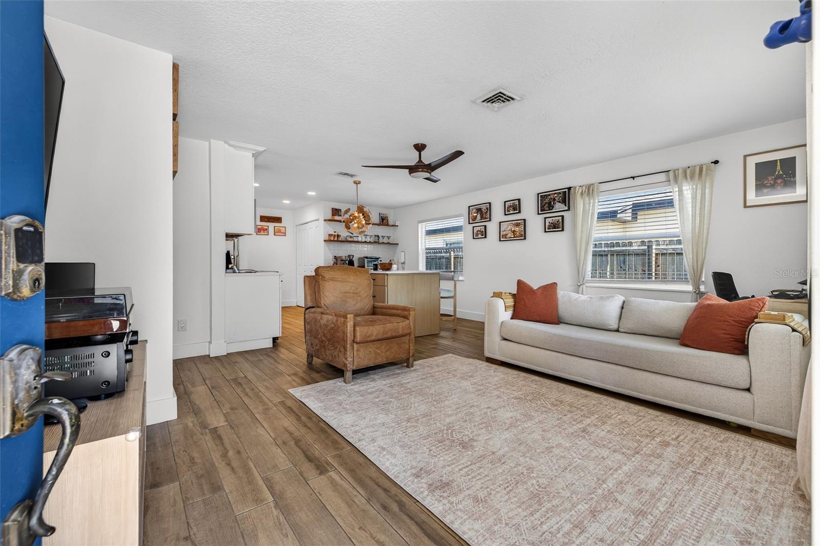 3911 14TH AVE N, ST PETERSBURG, FL, 33713