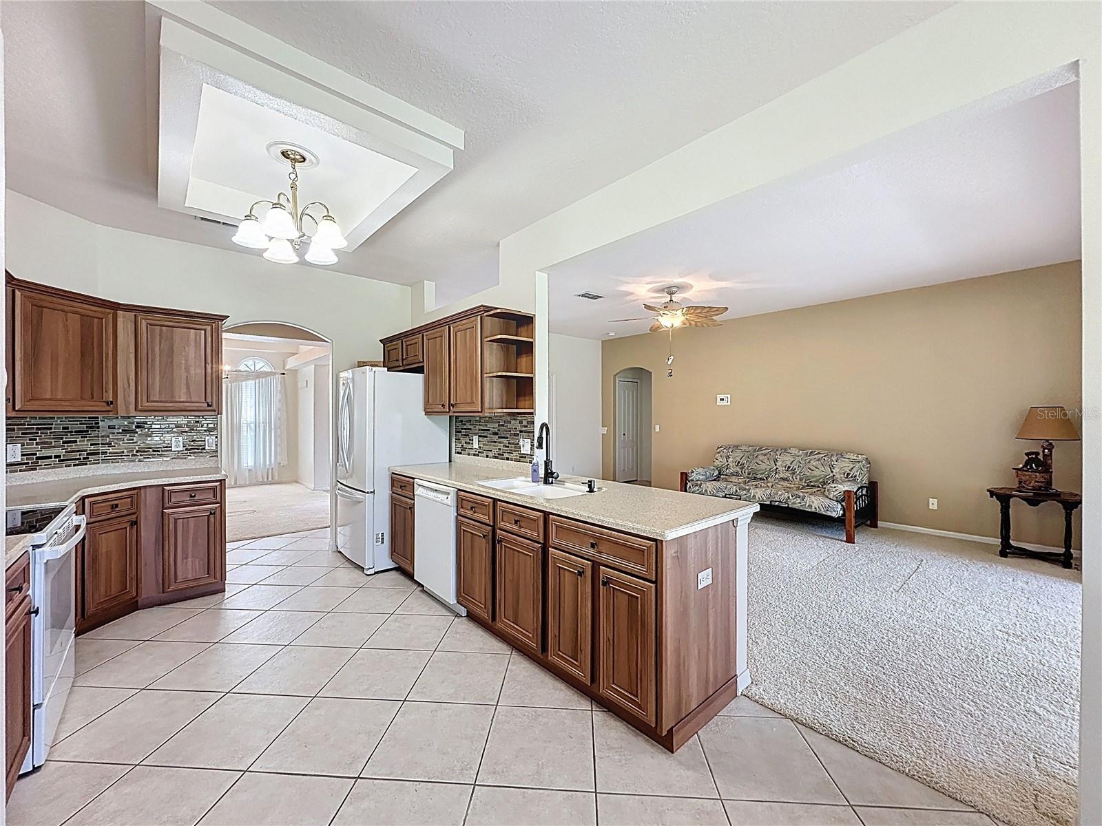 3828 AVON CT, CLERMONT, FL, 34711