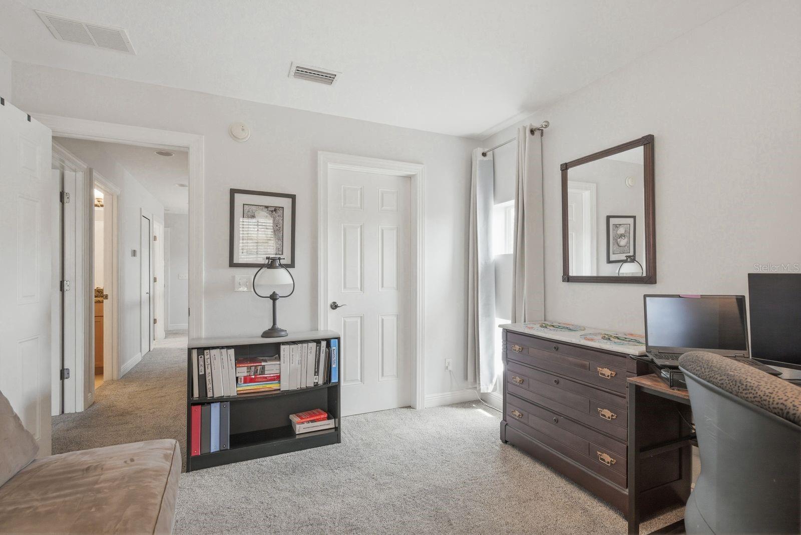 208 VALENCIA CIR, ST PETERSBURG, FL, 33716