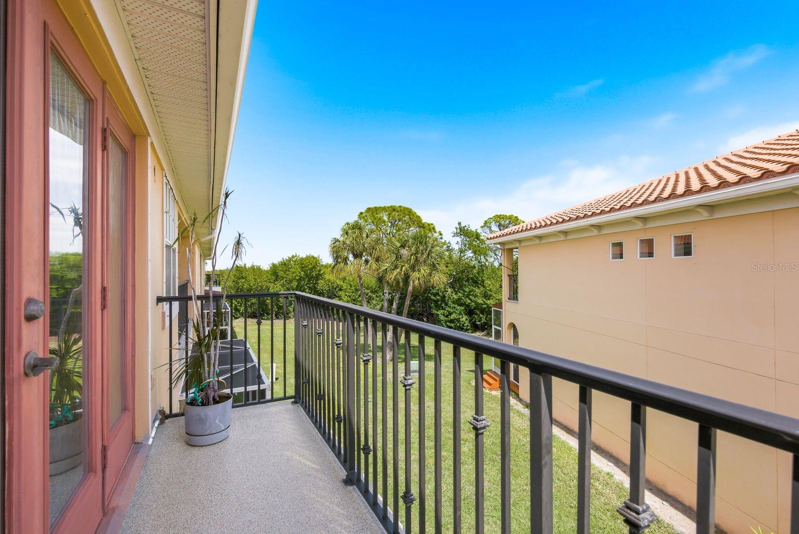 208 VALENCIA CIR, ST PETERSBURG, FL, 33716