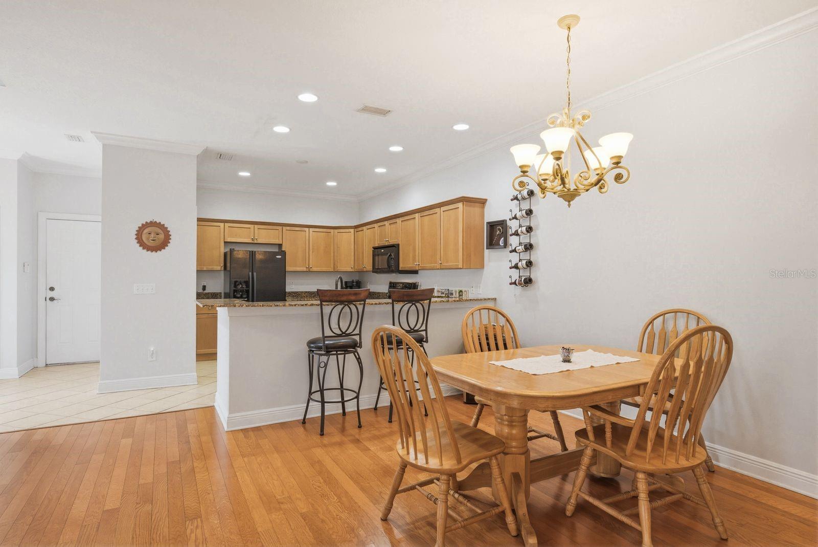 208 VALENCIA CIR, ST PETERSBURG, FL, 33716