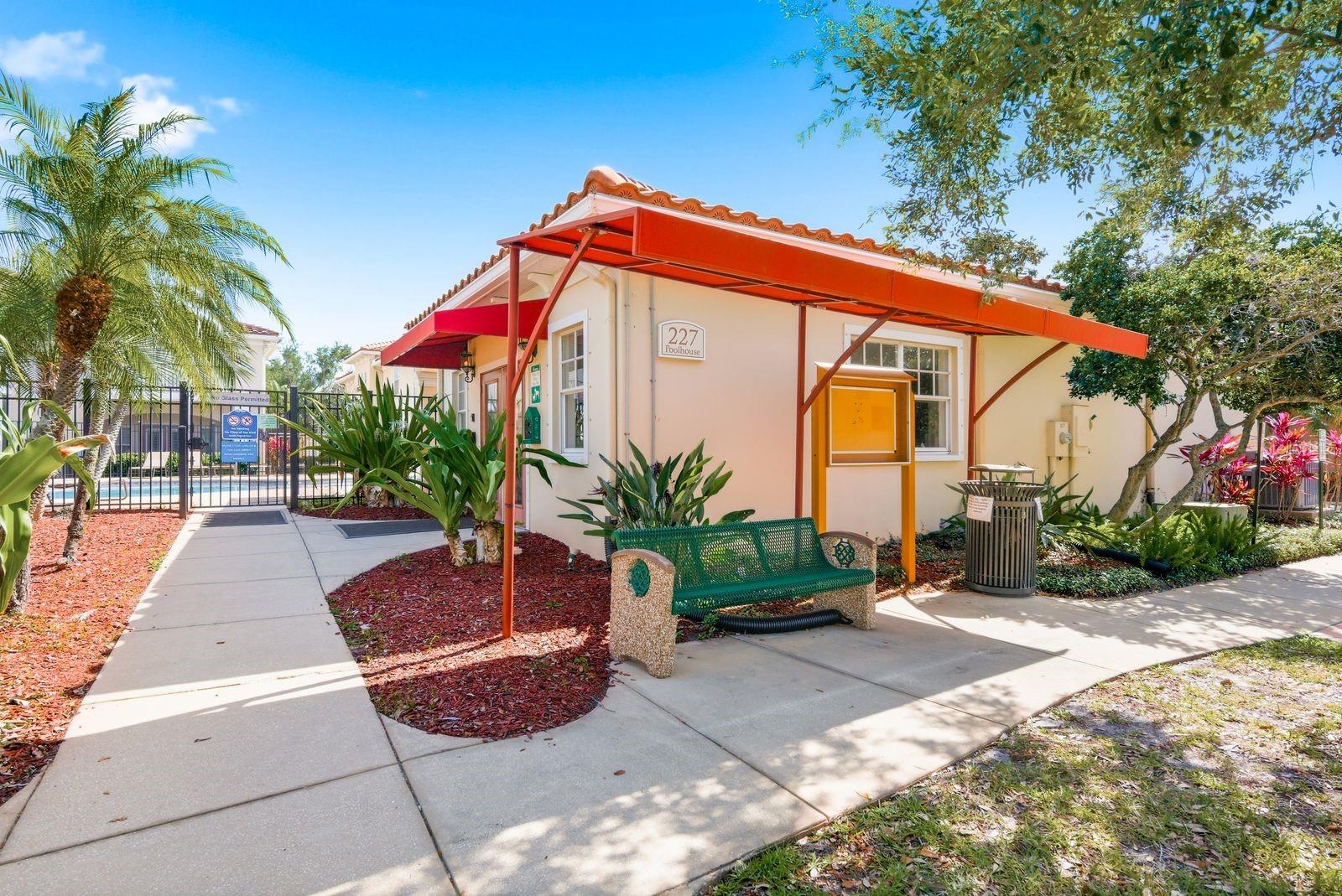 208 VALENCIA CIR, ST PETERSBURG, FL, 33716