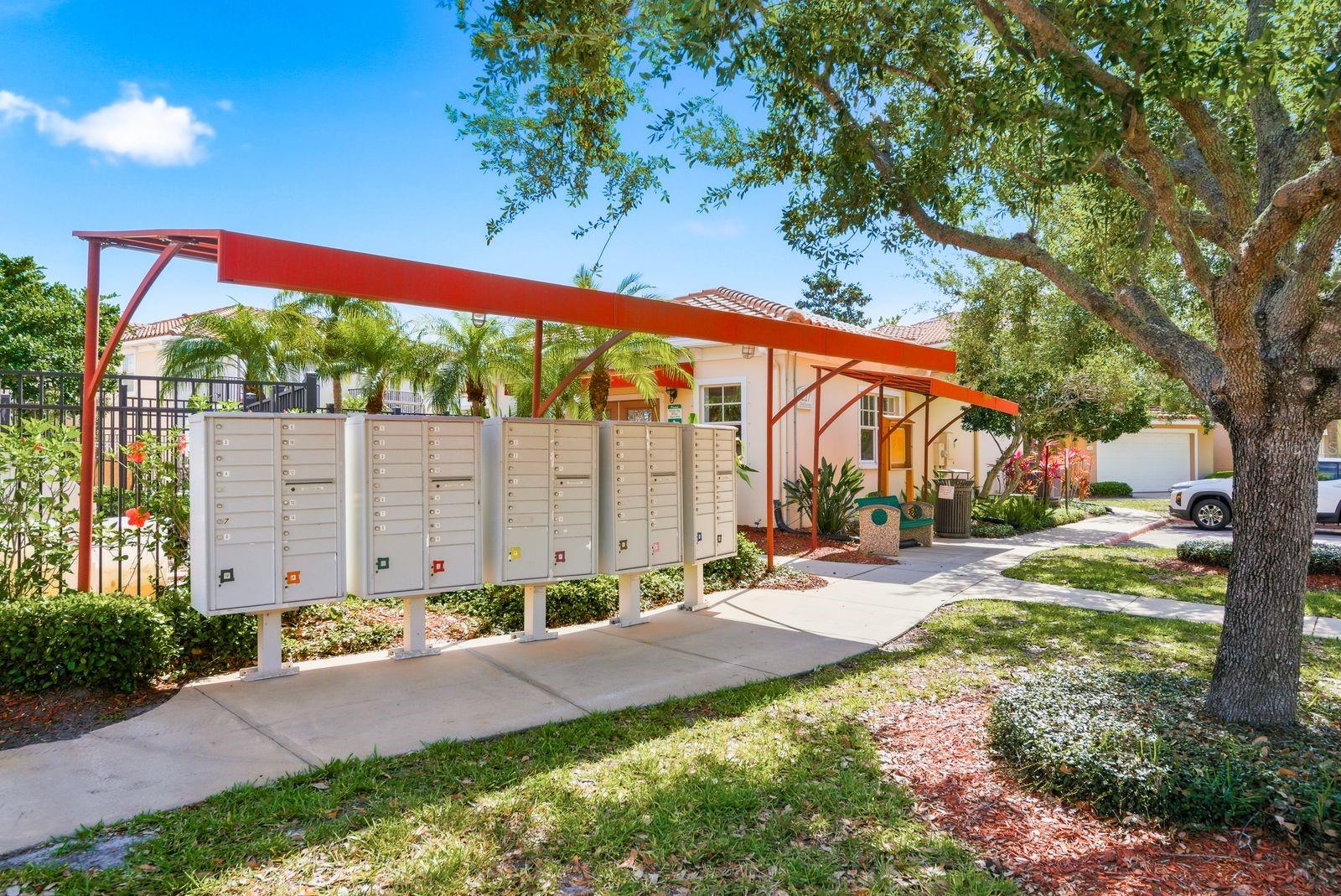 208 VALENCIA CIR, ST PETERSBURG, FL, 33716