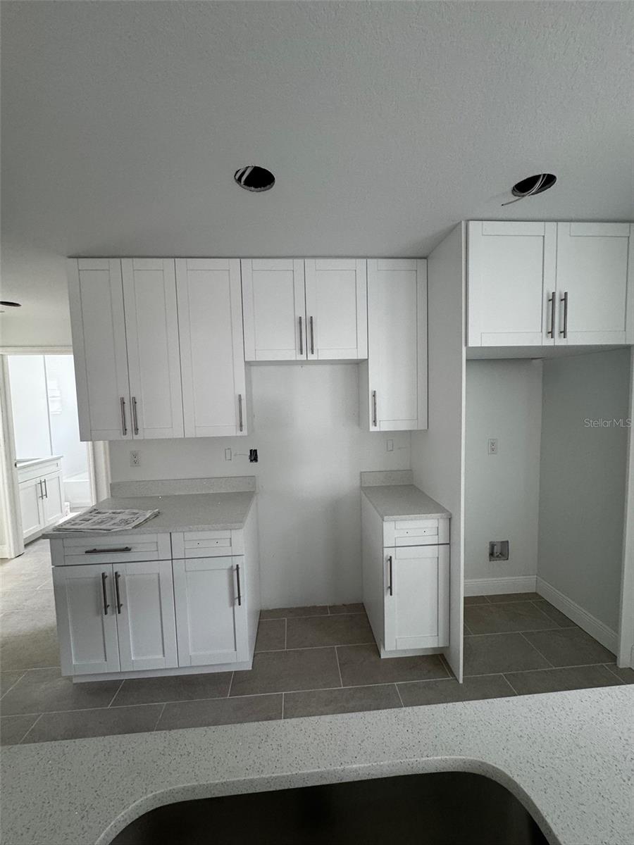 2405 E 23RD AVE, TAMPA, FL, 33605