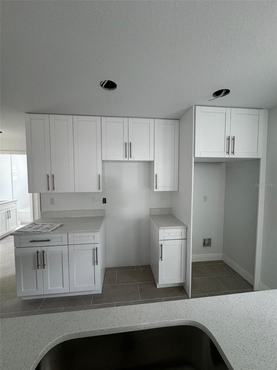 2405 E 23RD AVE, TAMPA, FL, 33605