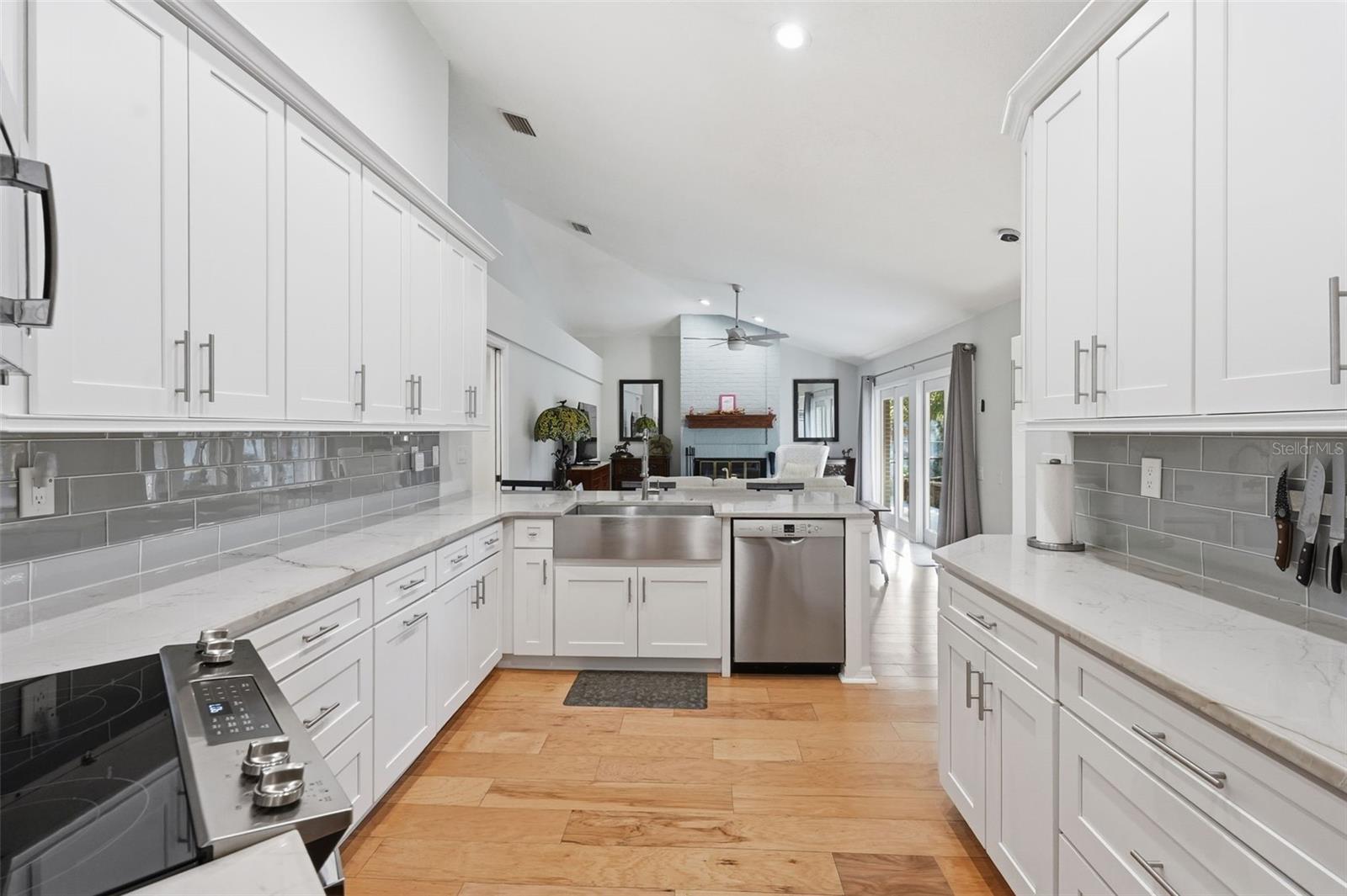 11767 ASHLEY CT, SEMINOLE, FL, 33772