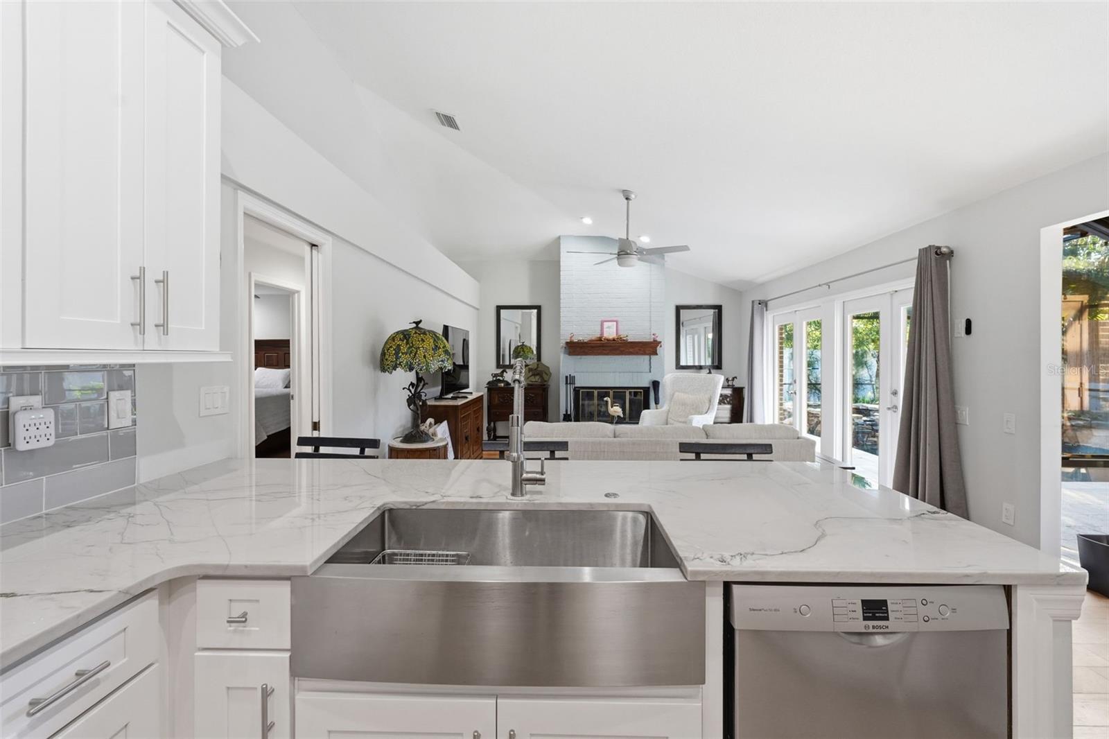 11767 ASHLEY CT, SEMINOLE, FL, 33772