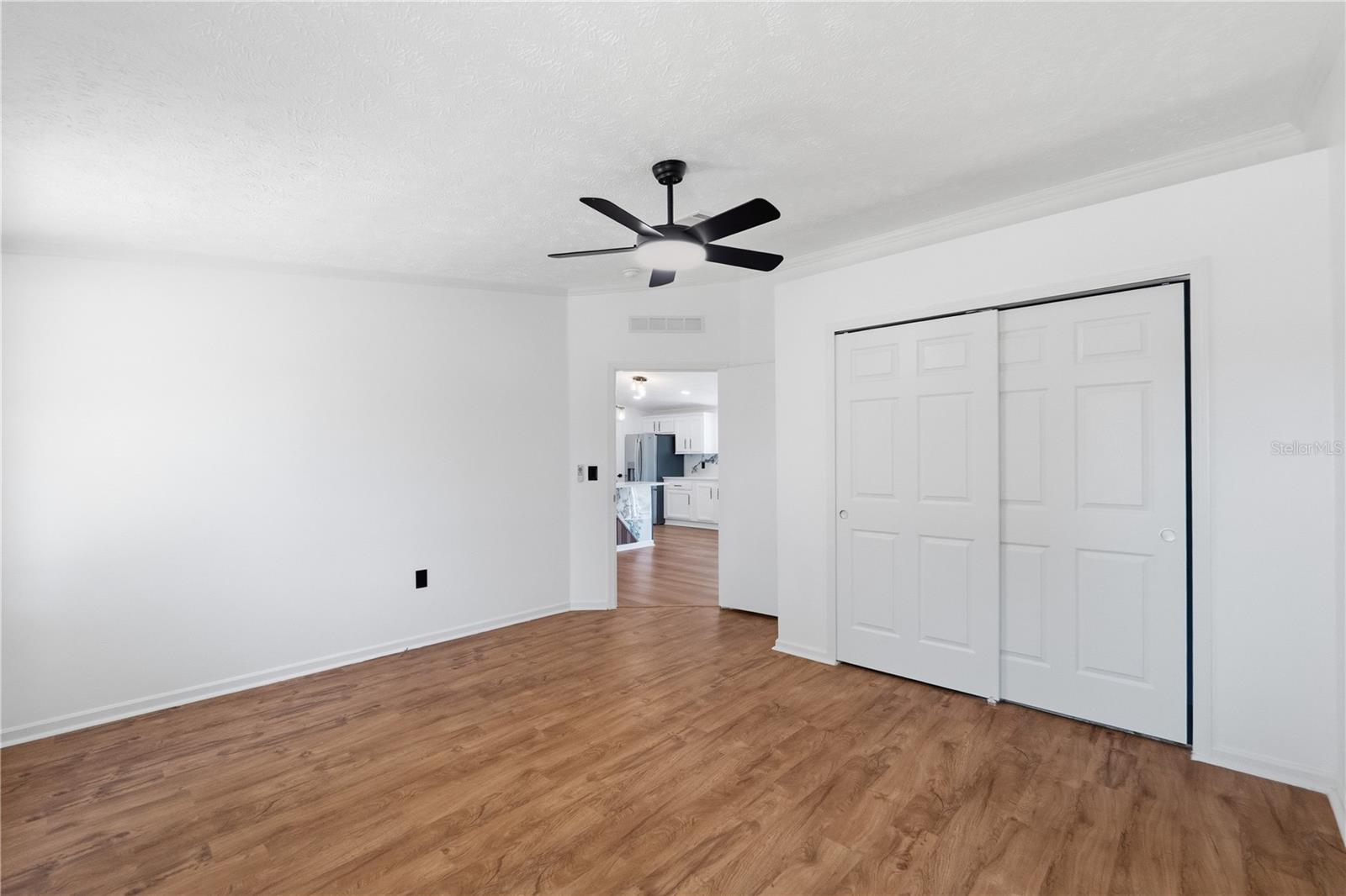 11708 MEADOWDALE DR, TAMPA, FL, 33625