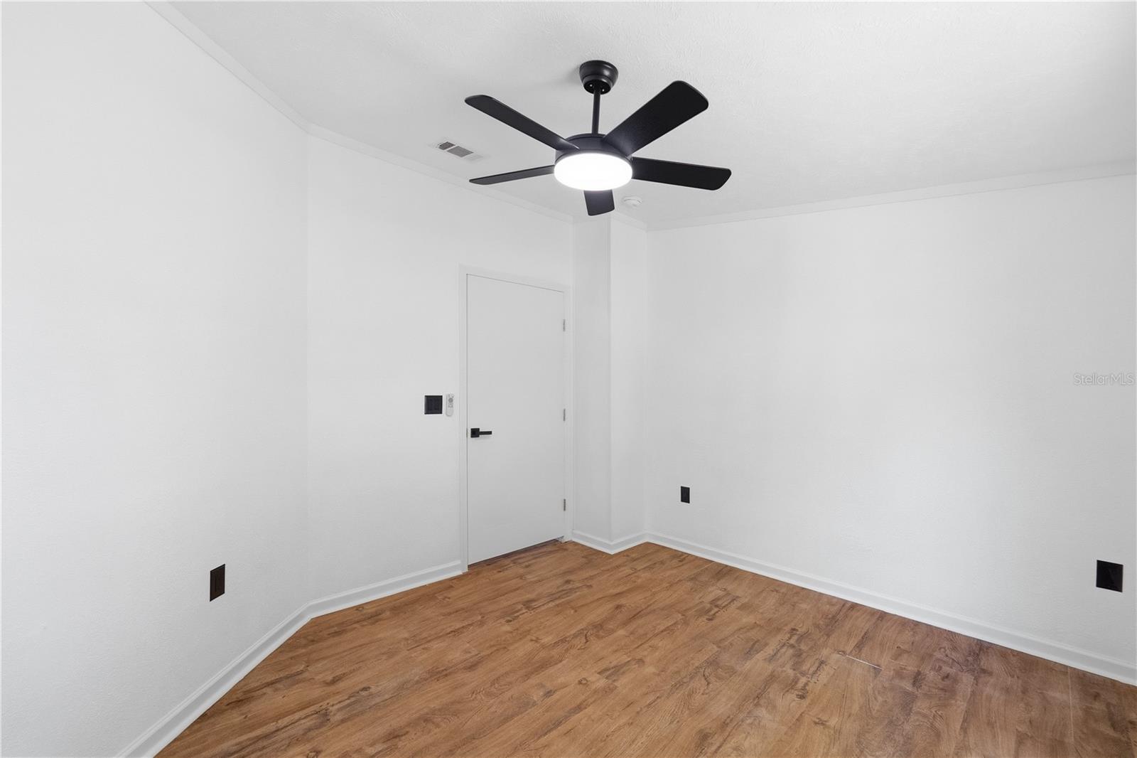 11708 MEADOWDALE DR, TAMPA, FL, 33625