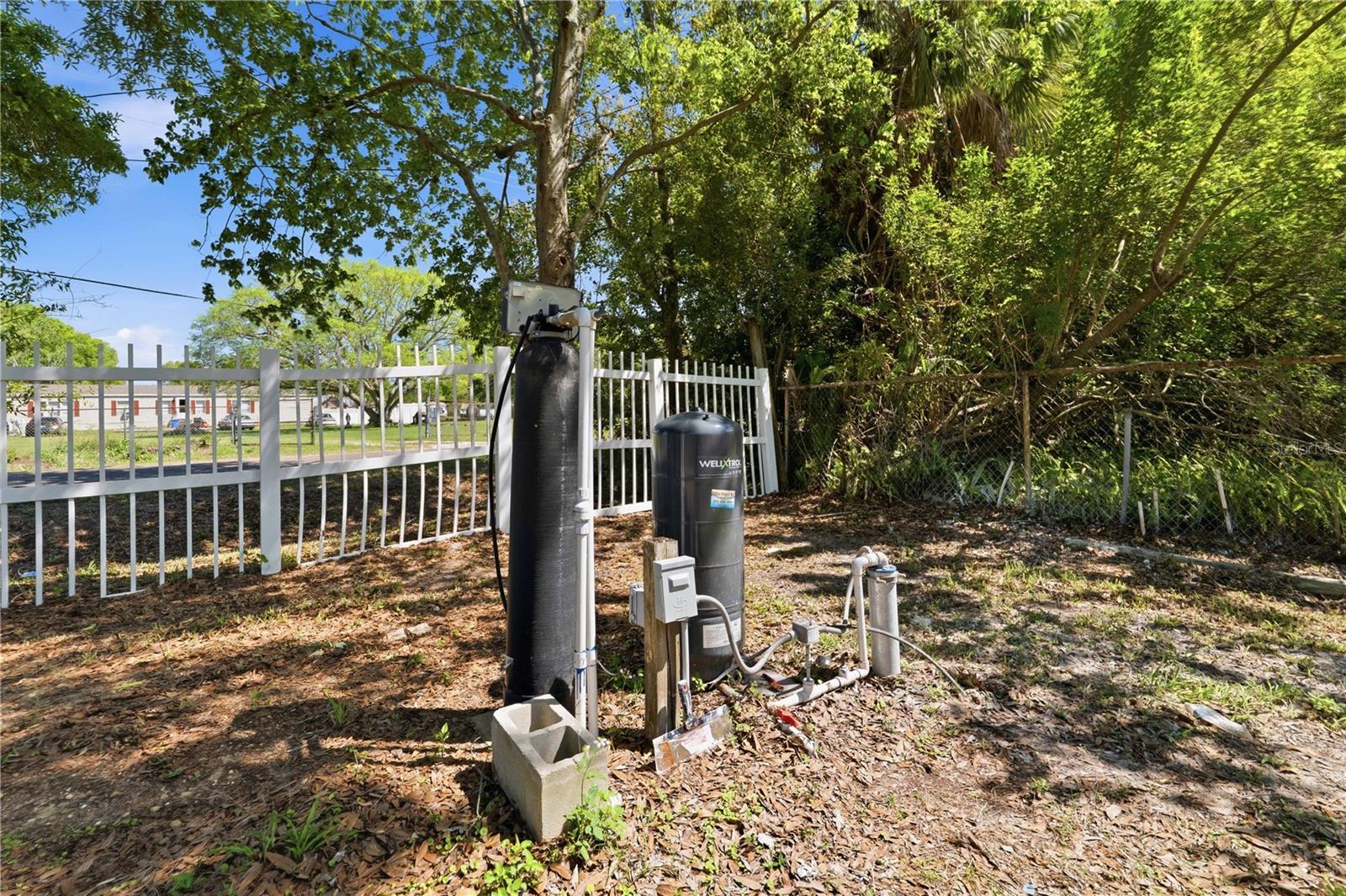 11708 MEADOWDALE DR, TAMPA, FL, 33625